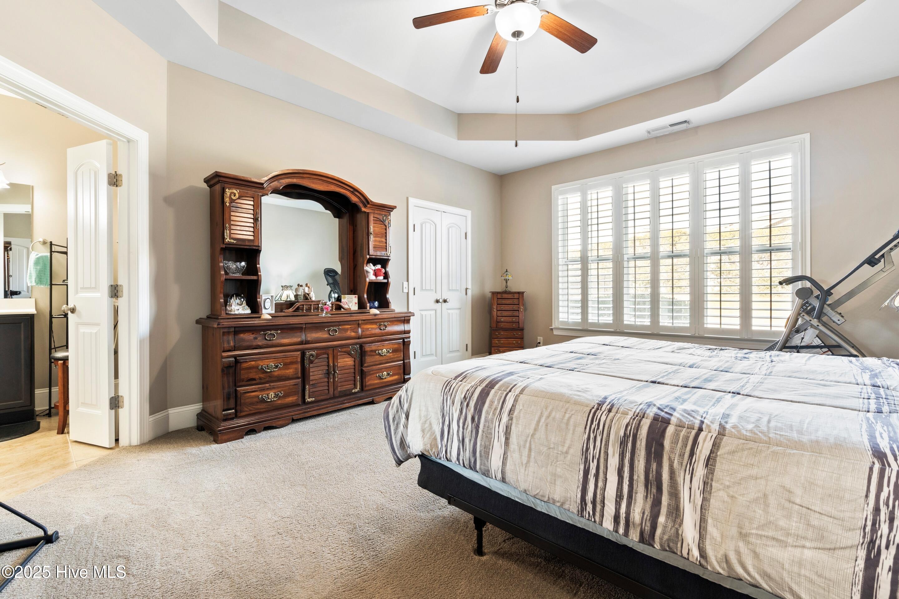 100540800 | Photo 36