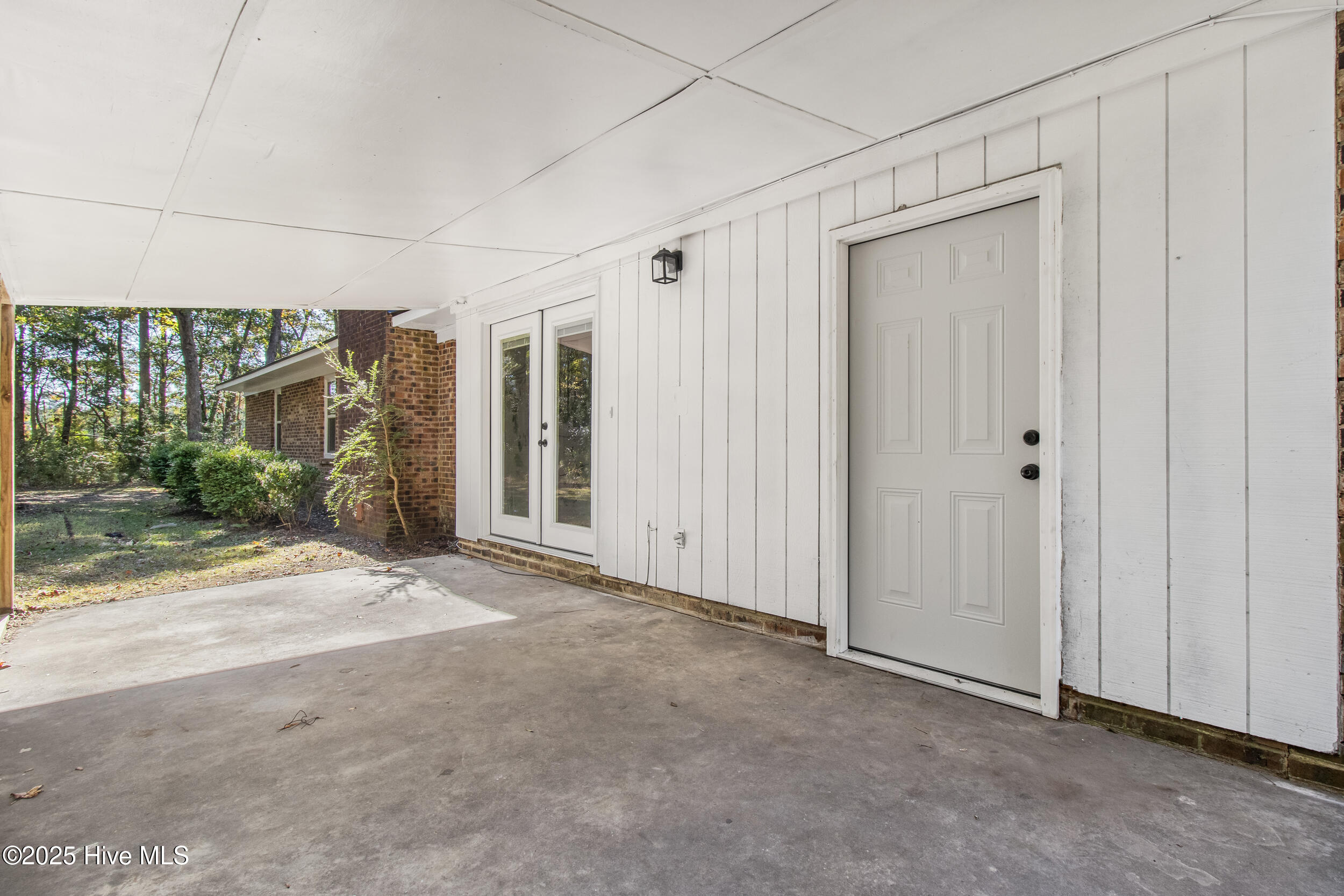 100540199 | Photo 26