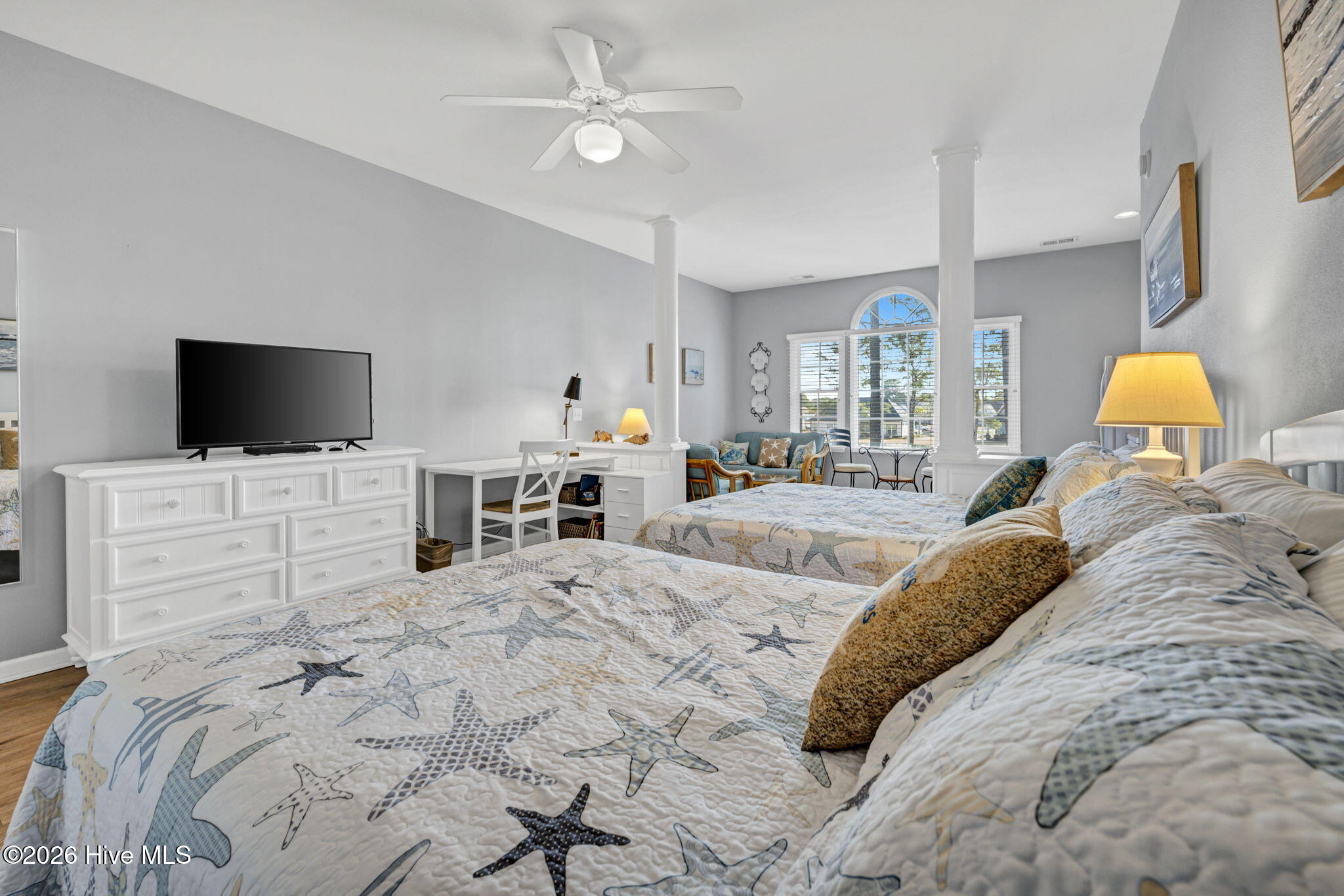 100556541 | Photo 16