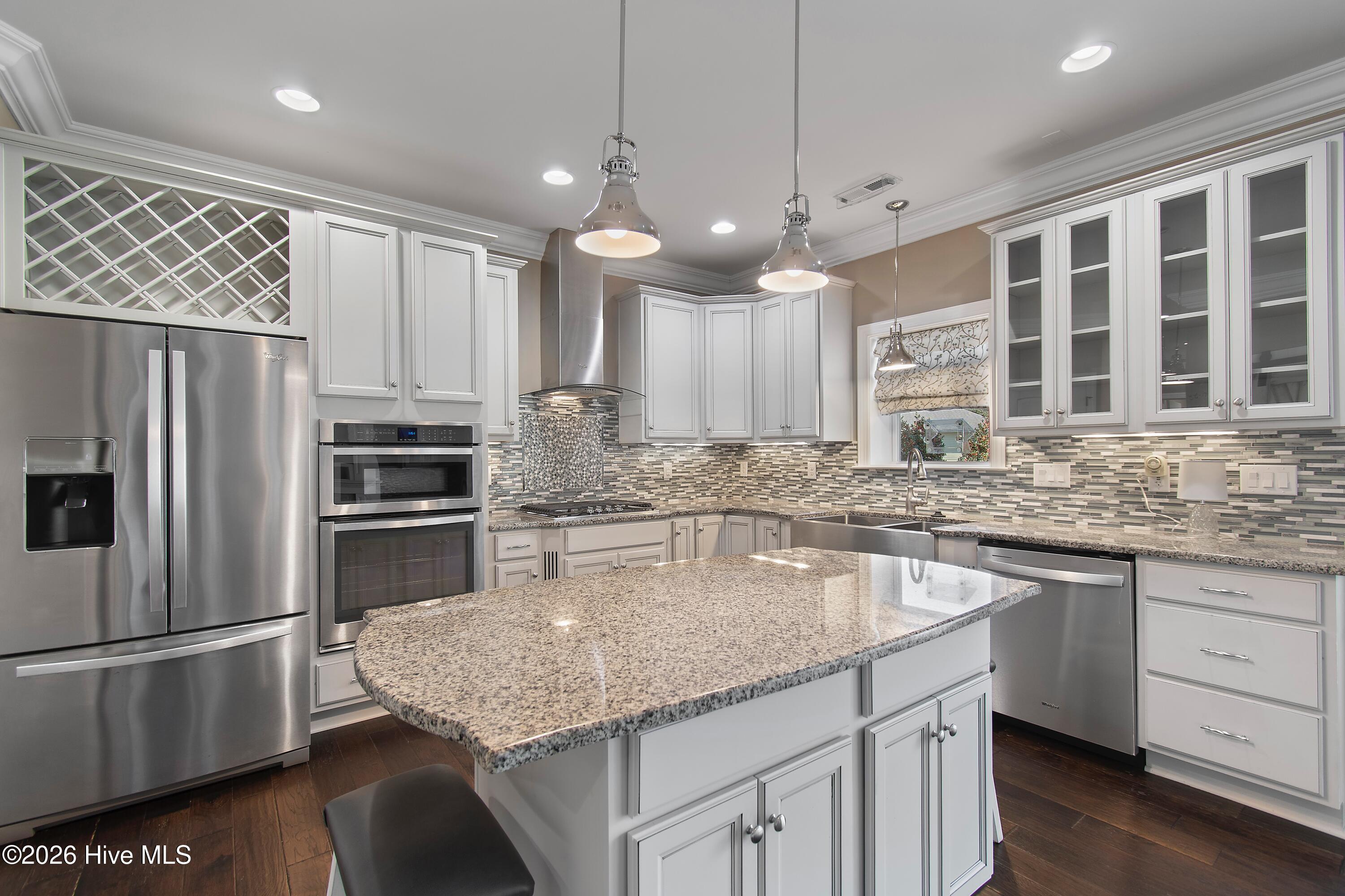 100554022 | Photo 22