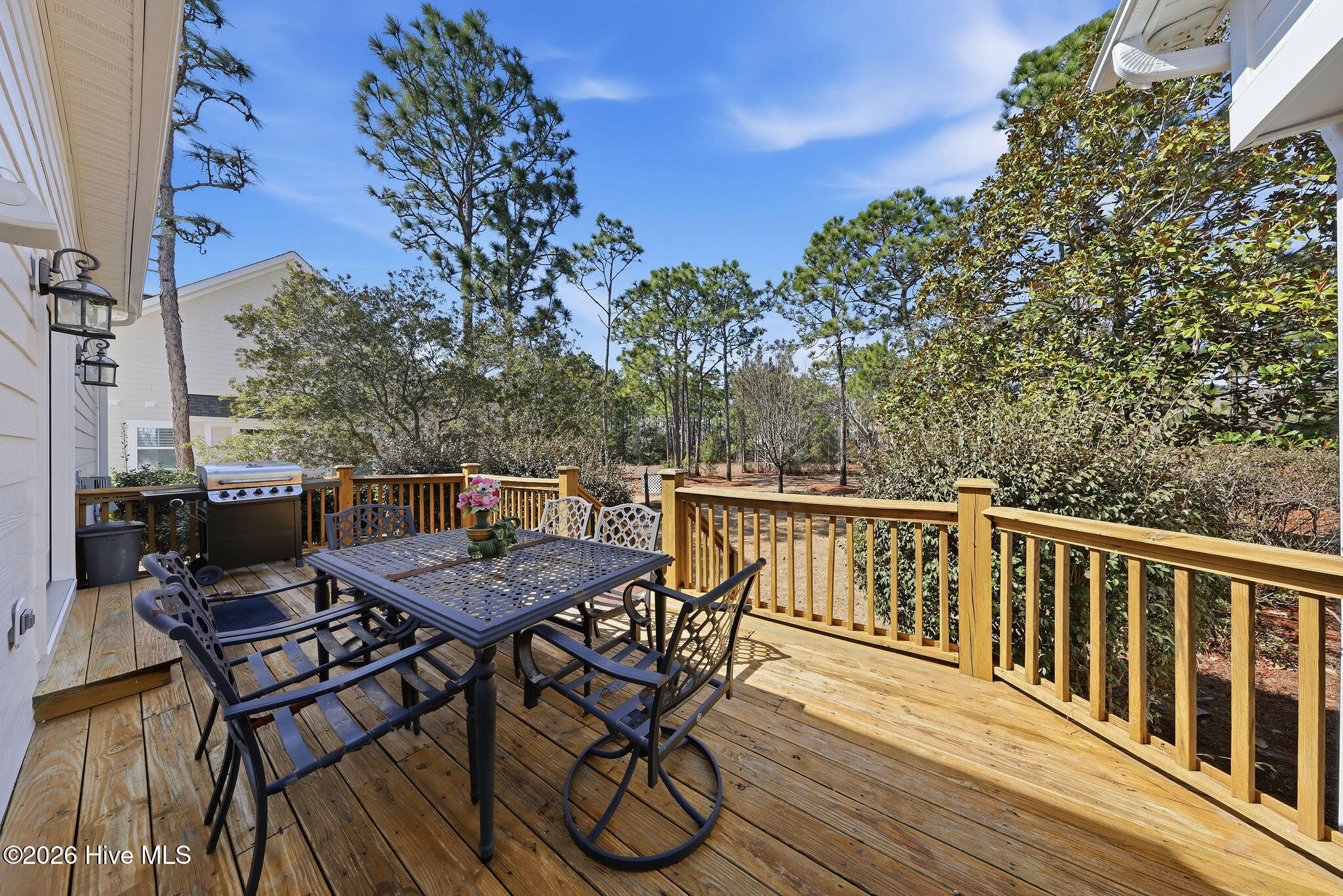 100558304 | Photo 19