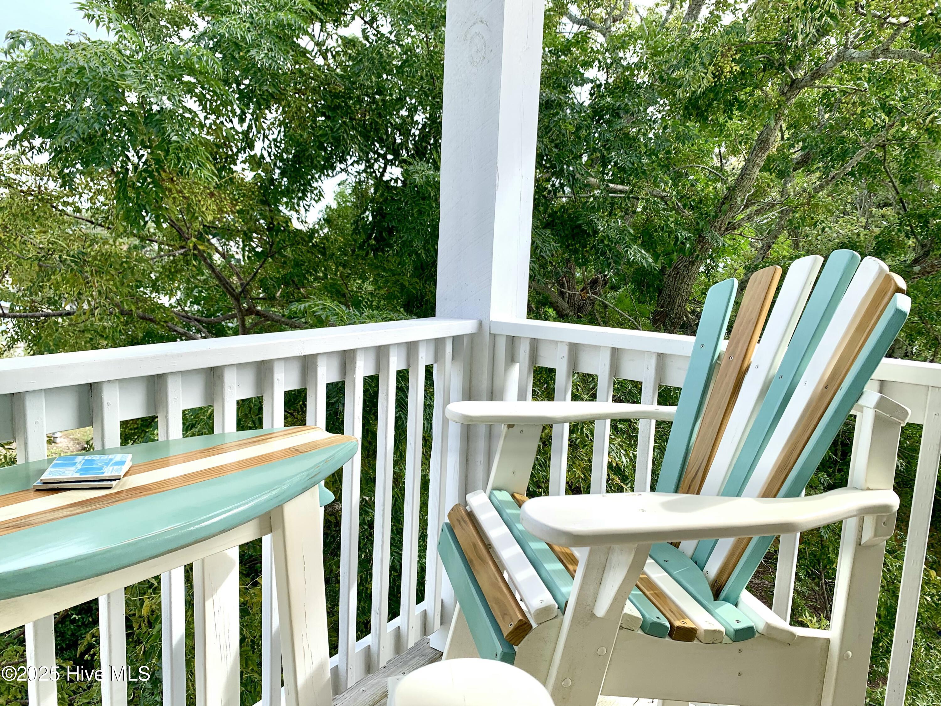 100536015 | Photo 36