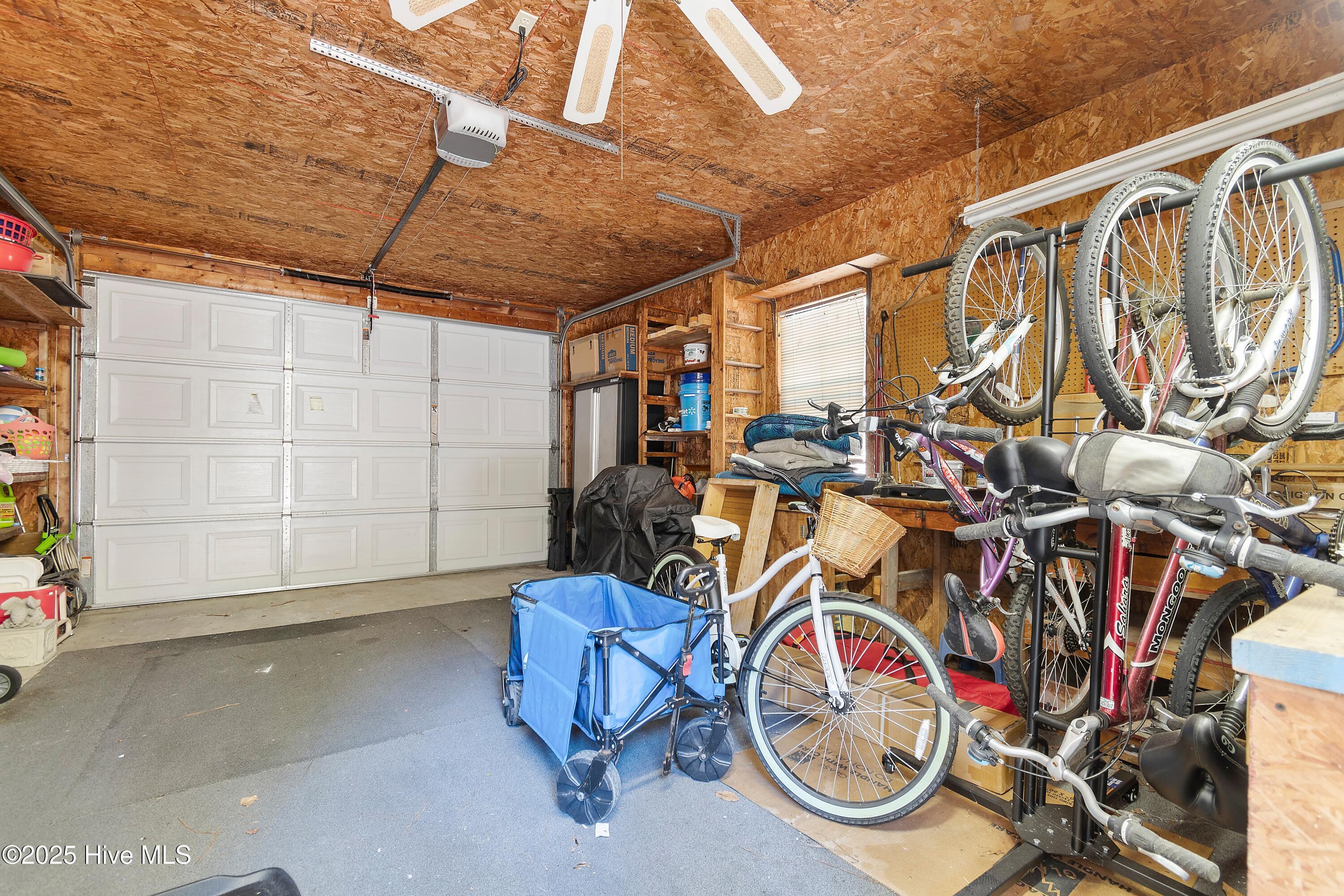 100539730 | Photo 23