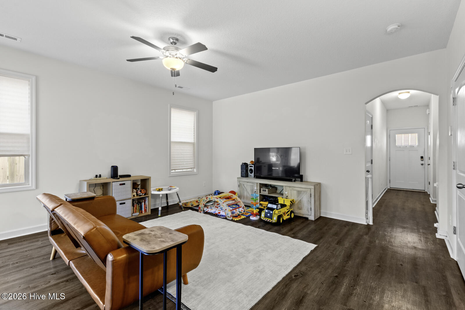 100555334 | Photo 11