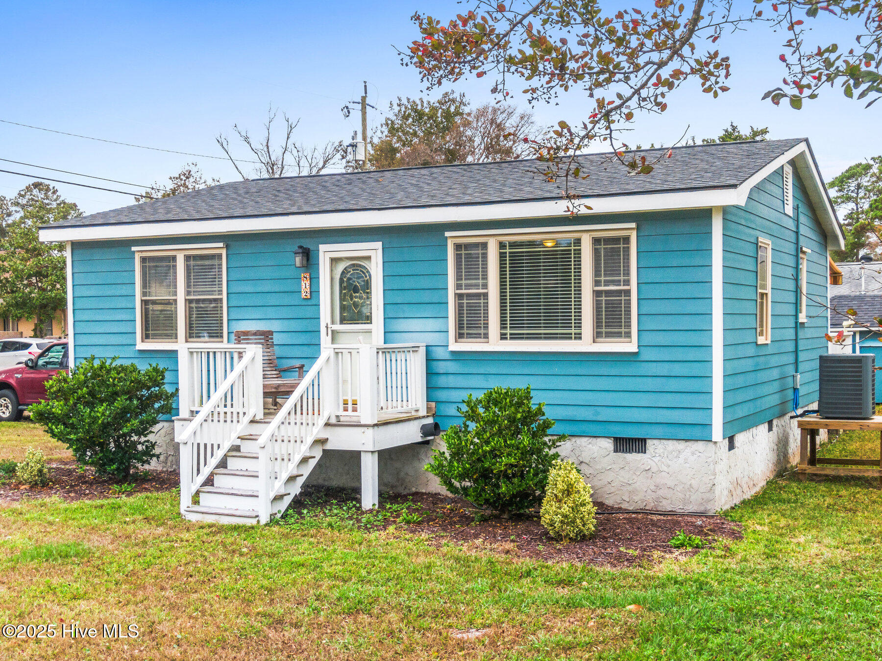 100535609 | Photo 12