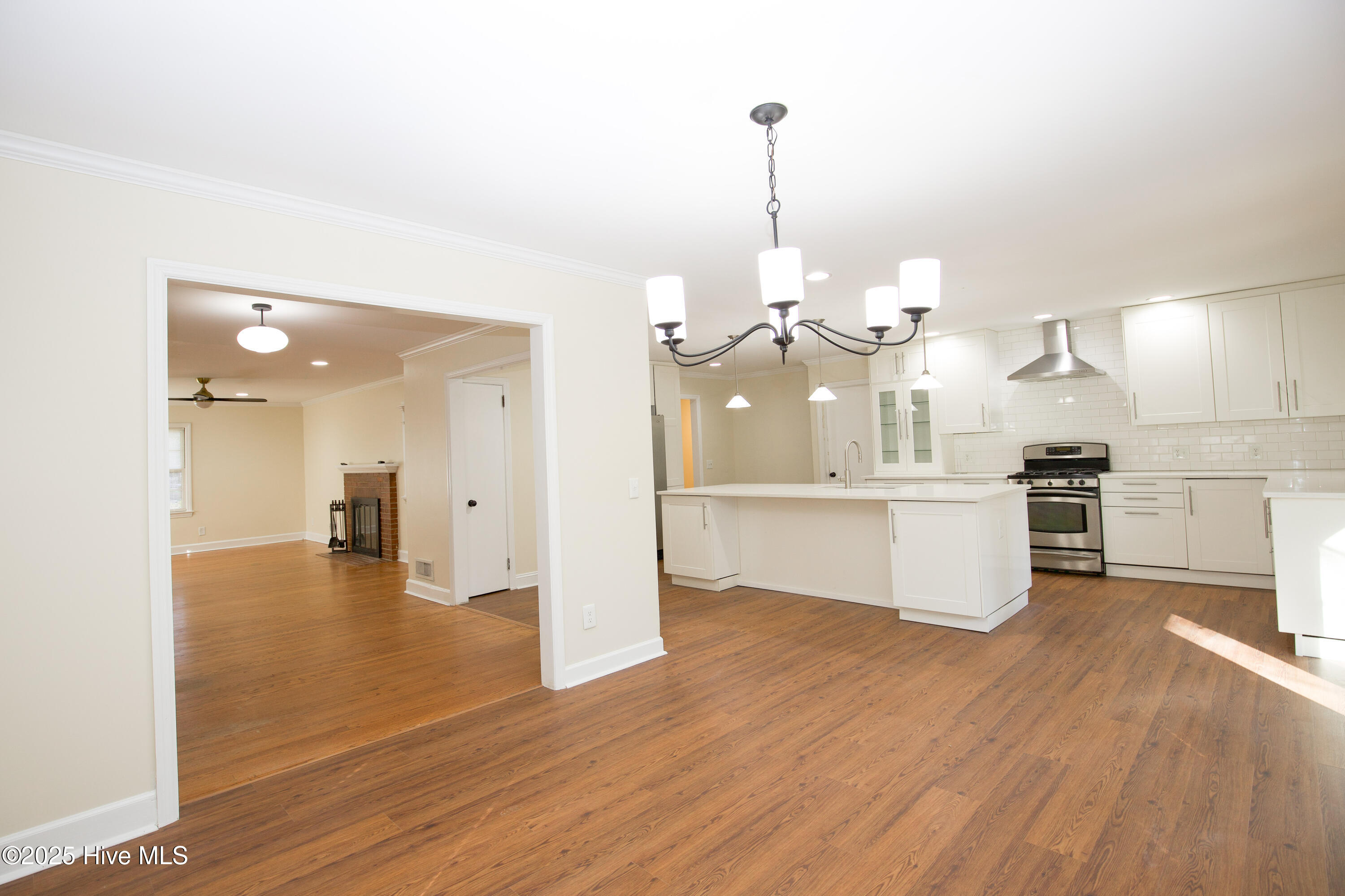 Exterior photo of 345 E New Hampshire Avenue, Southern Pines, NC 28387. MLS: 100583791