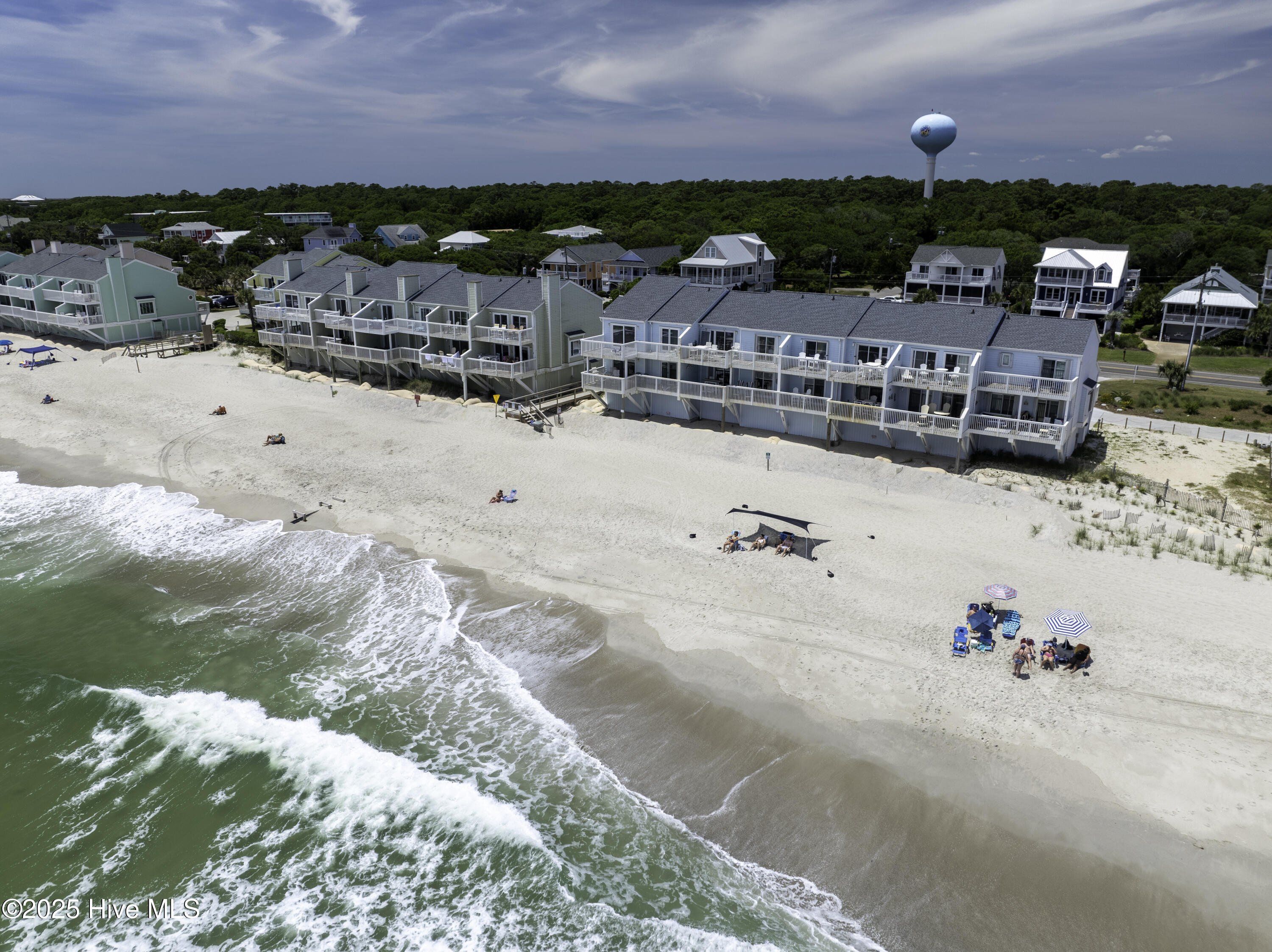 100560966 | Photo 52