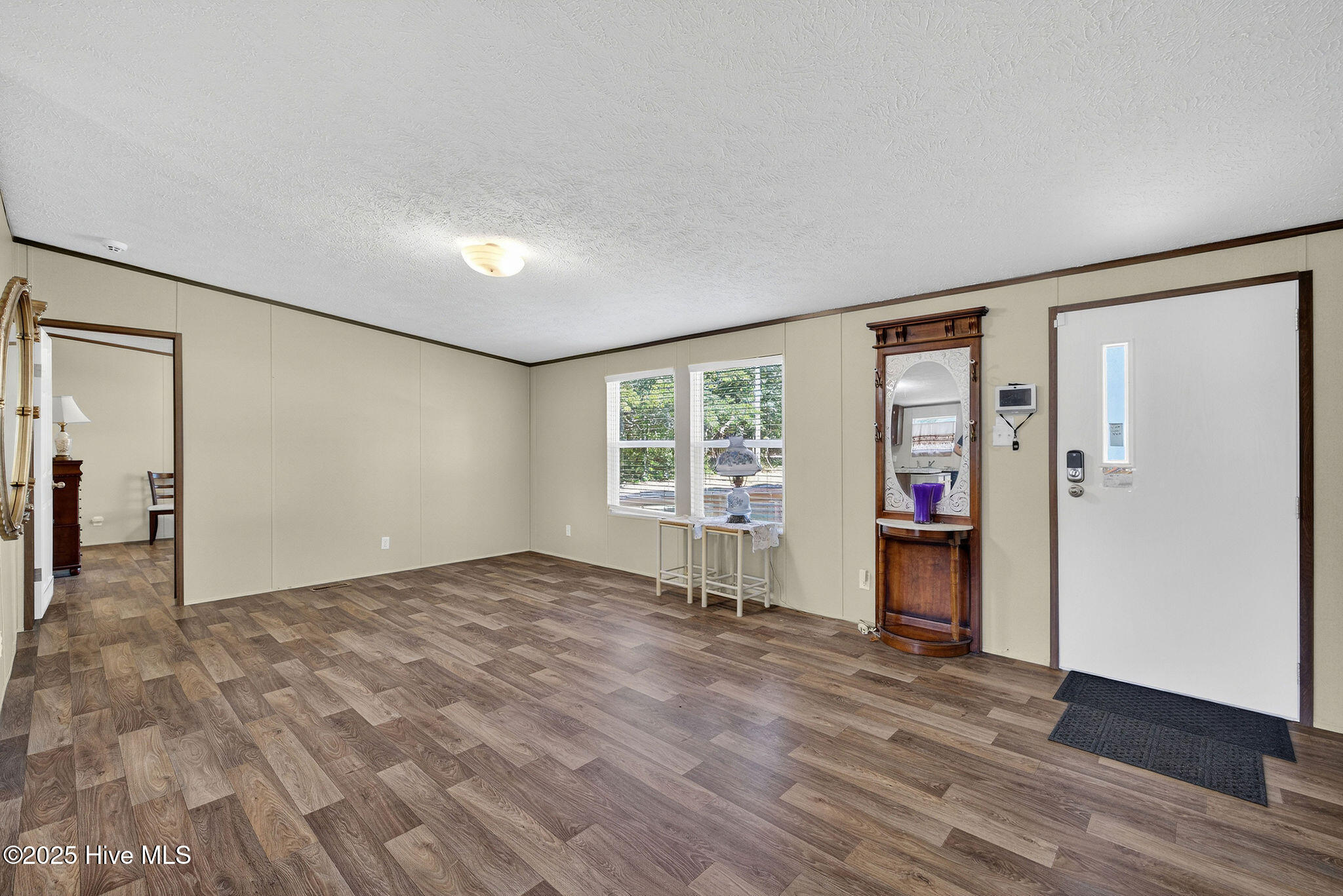 100537876 | Photo 16