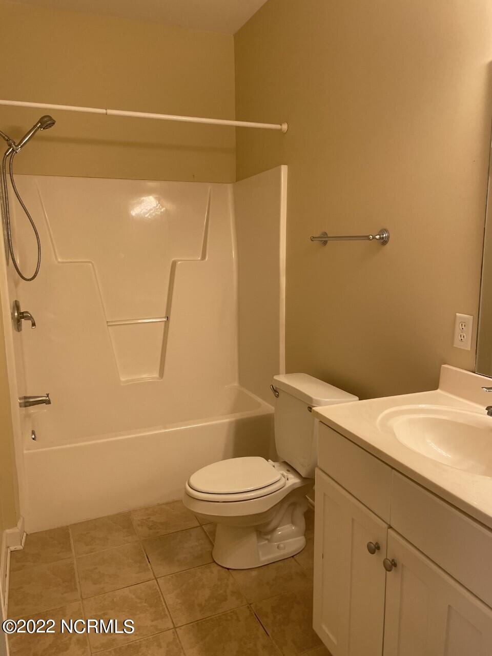 100548905 | Photo 19