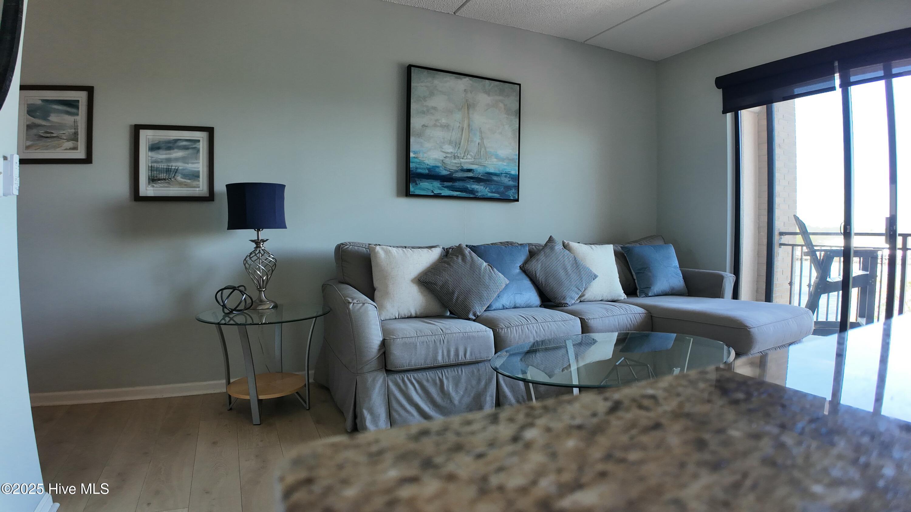 100500705 | Photo 13