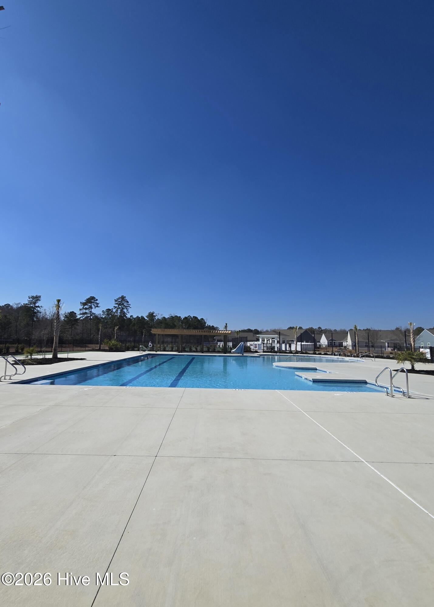 100542887 | Photo 27