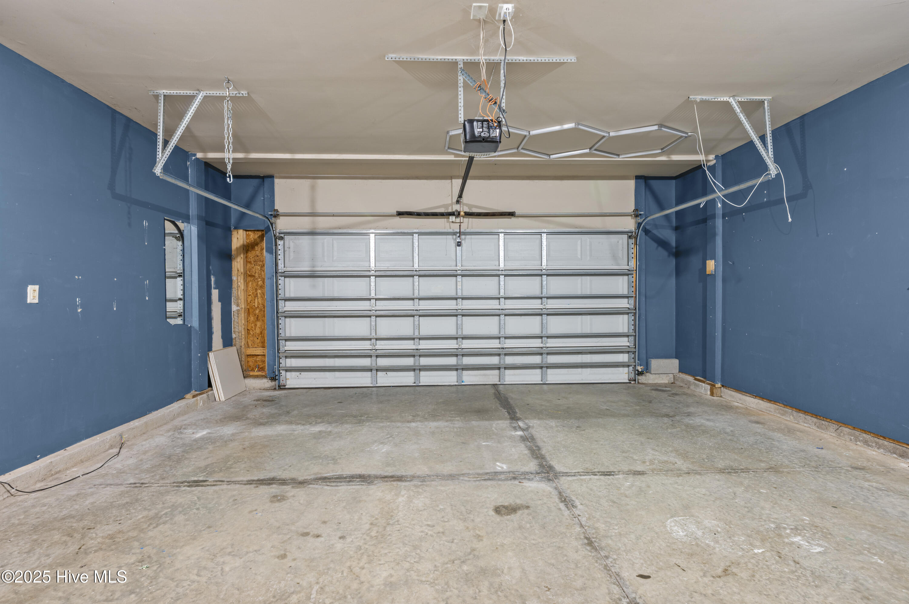 100546481 | Photo 14