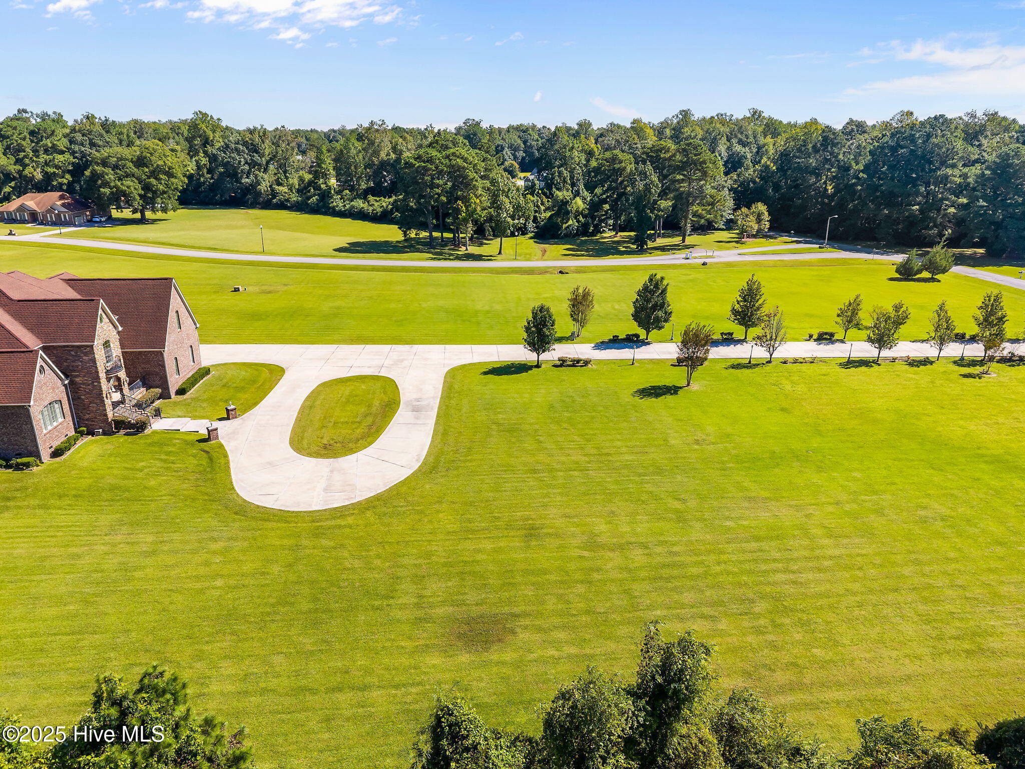 100529119 | Photo 72