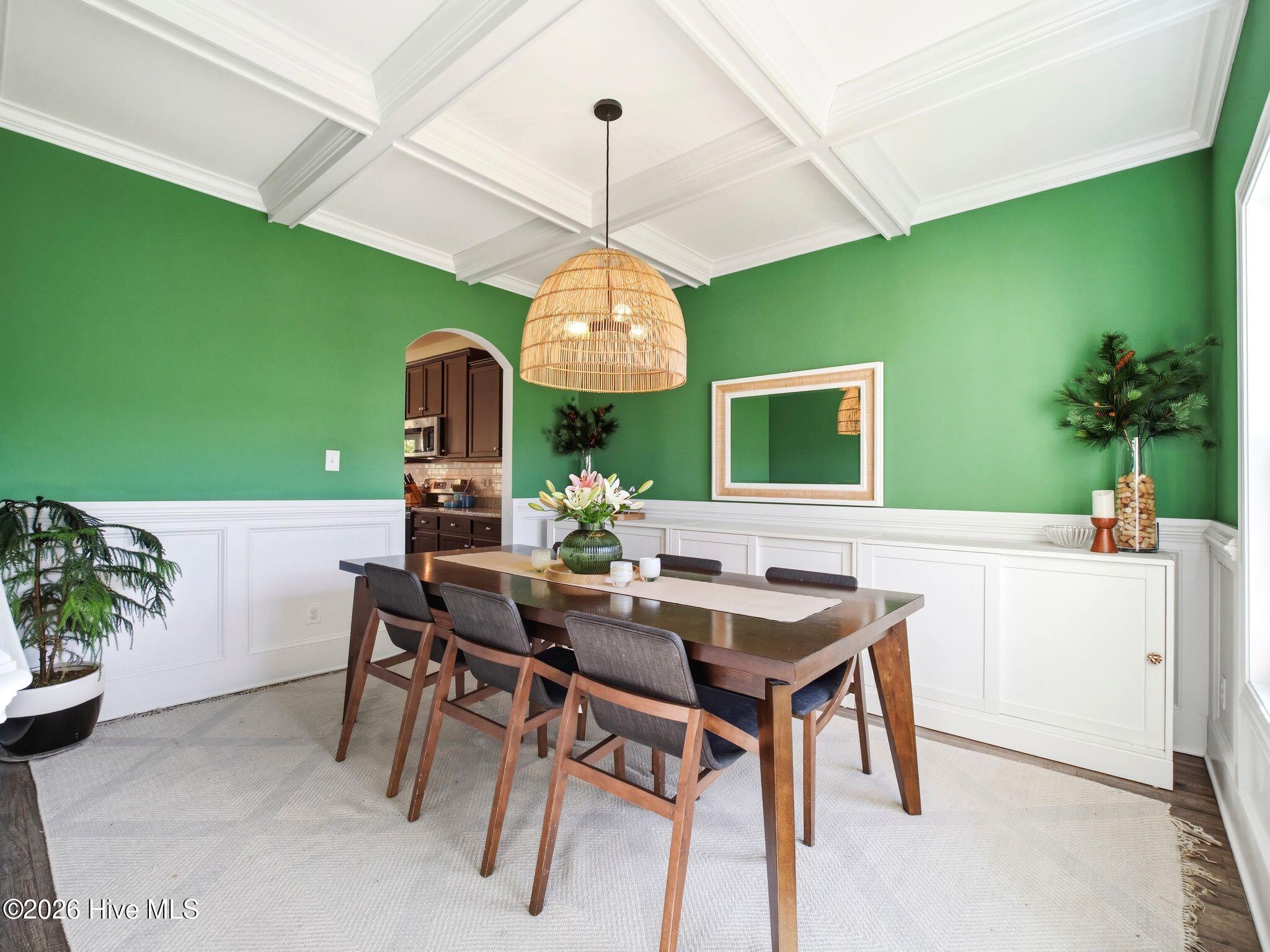 100569153 | Photo 11