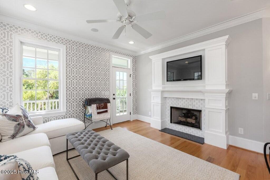 100553124 | Photo 36