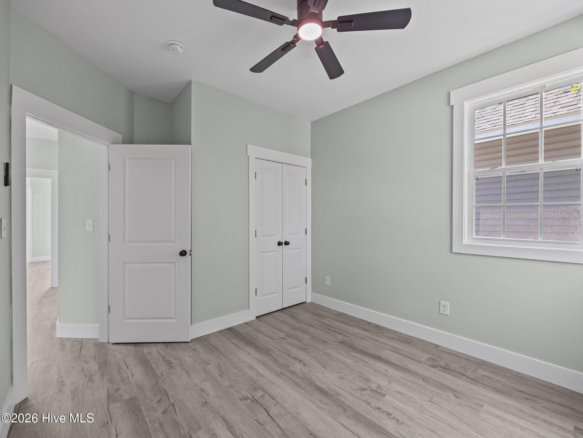 100566341 | Photo 58