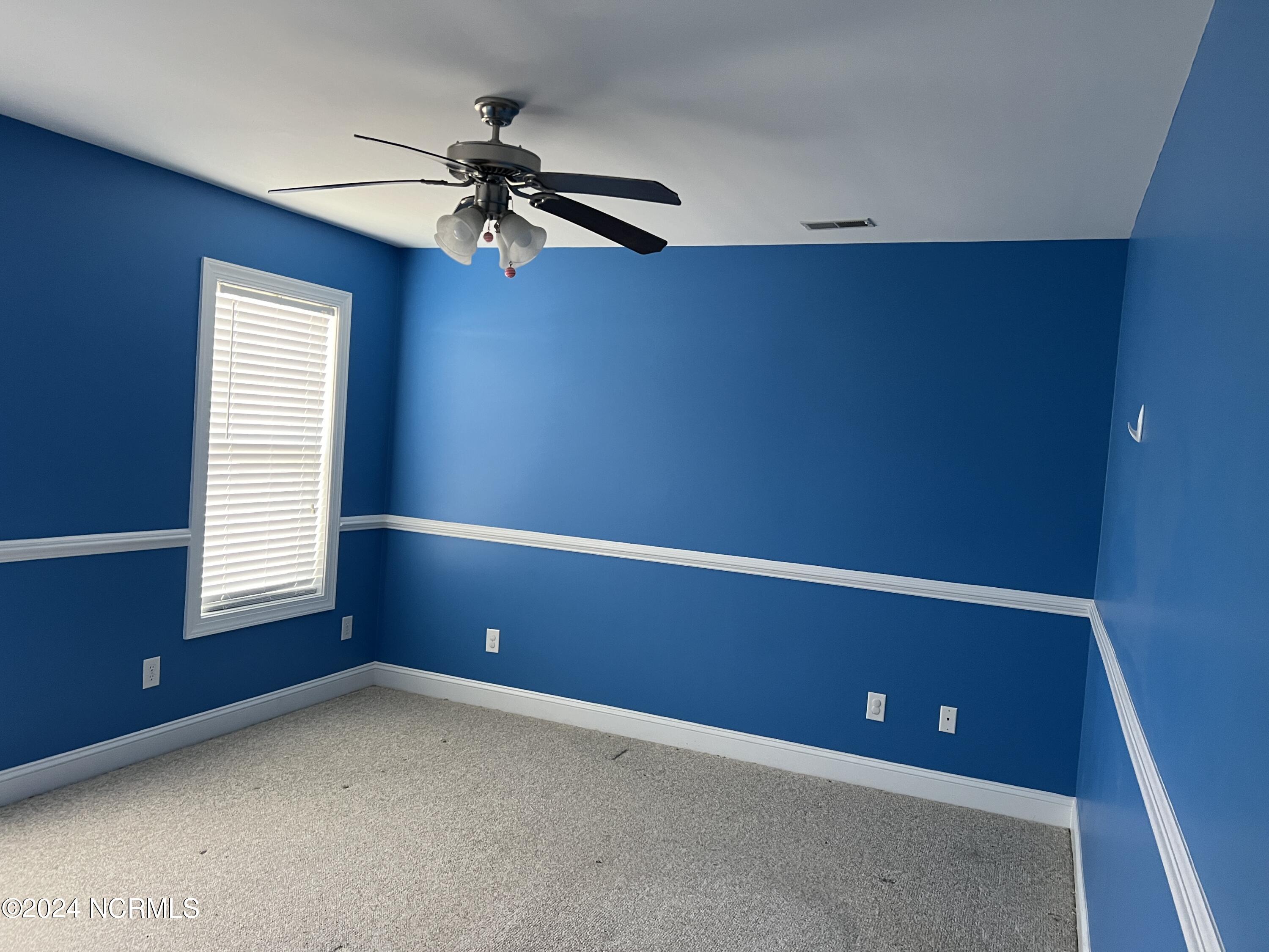 100545108 | Photo 16