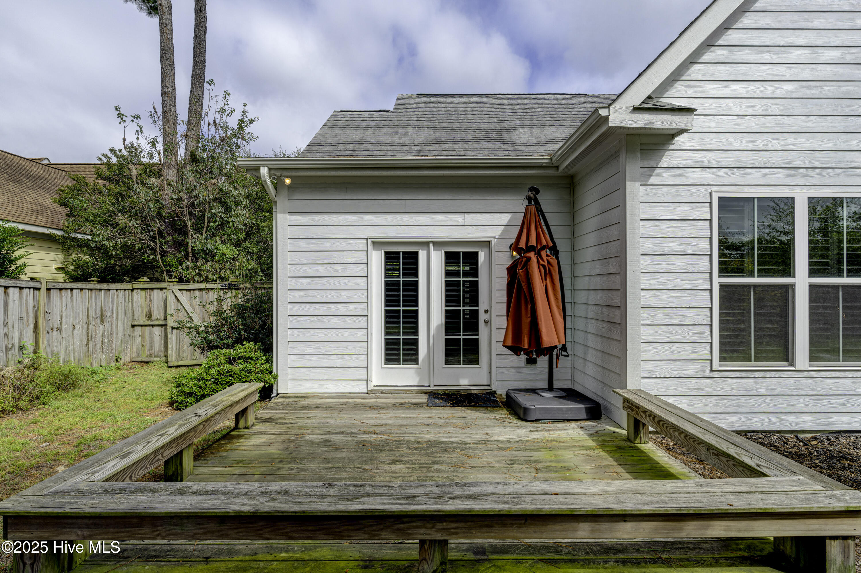 100536427 | Photo 52