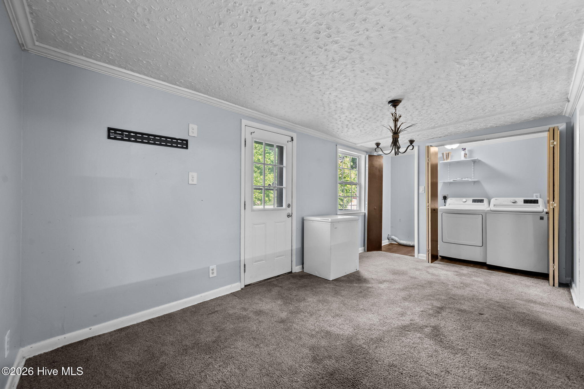 100547094 | Photo 21