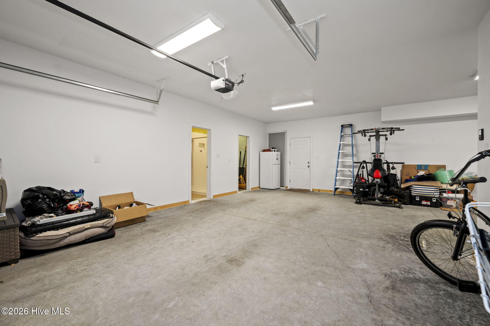 100561467 | Photo 56