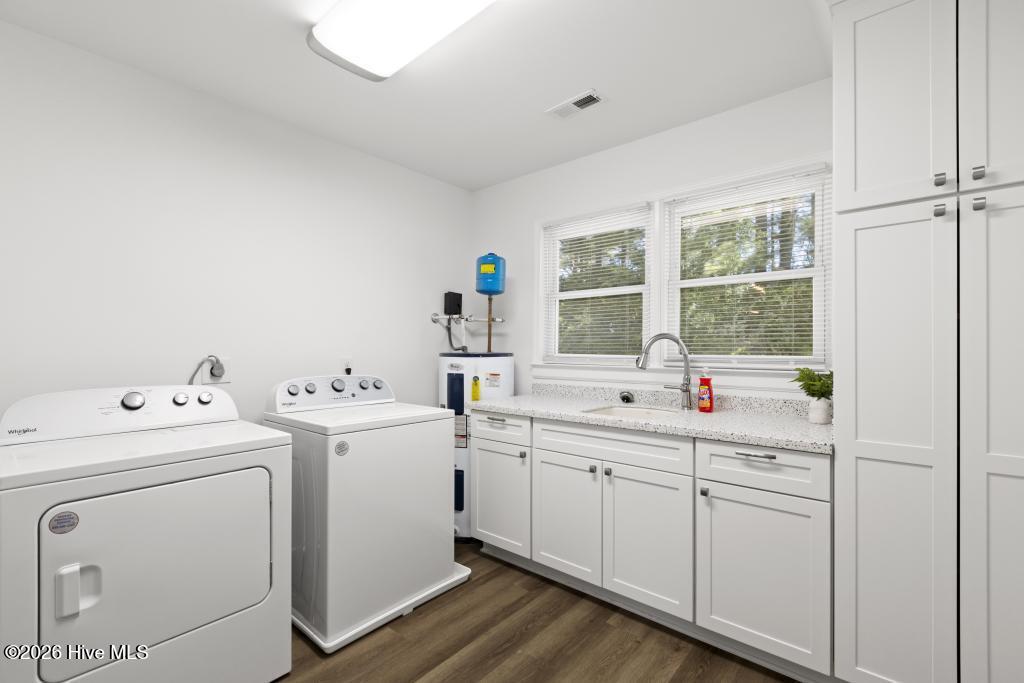 100568069 | Photo 17