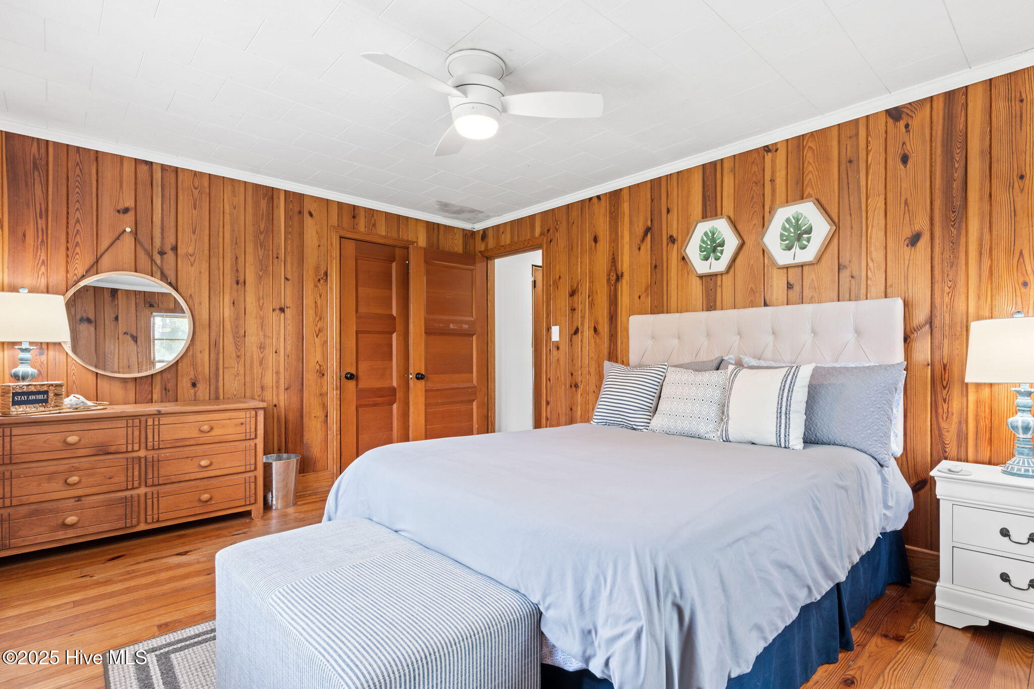 100536505 | Photo 19