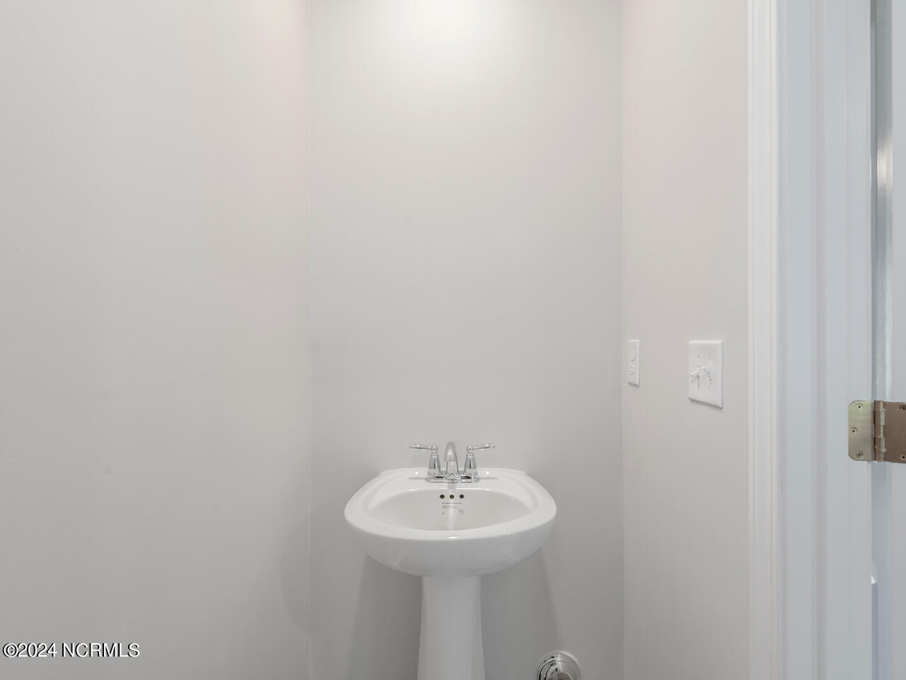 100533675 | Photo 14