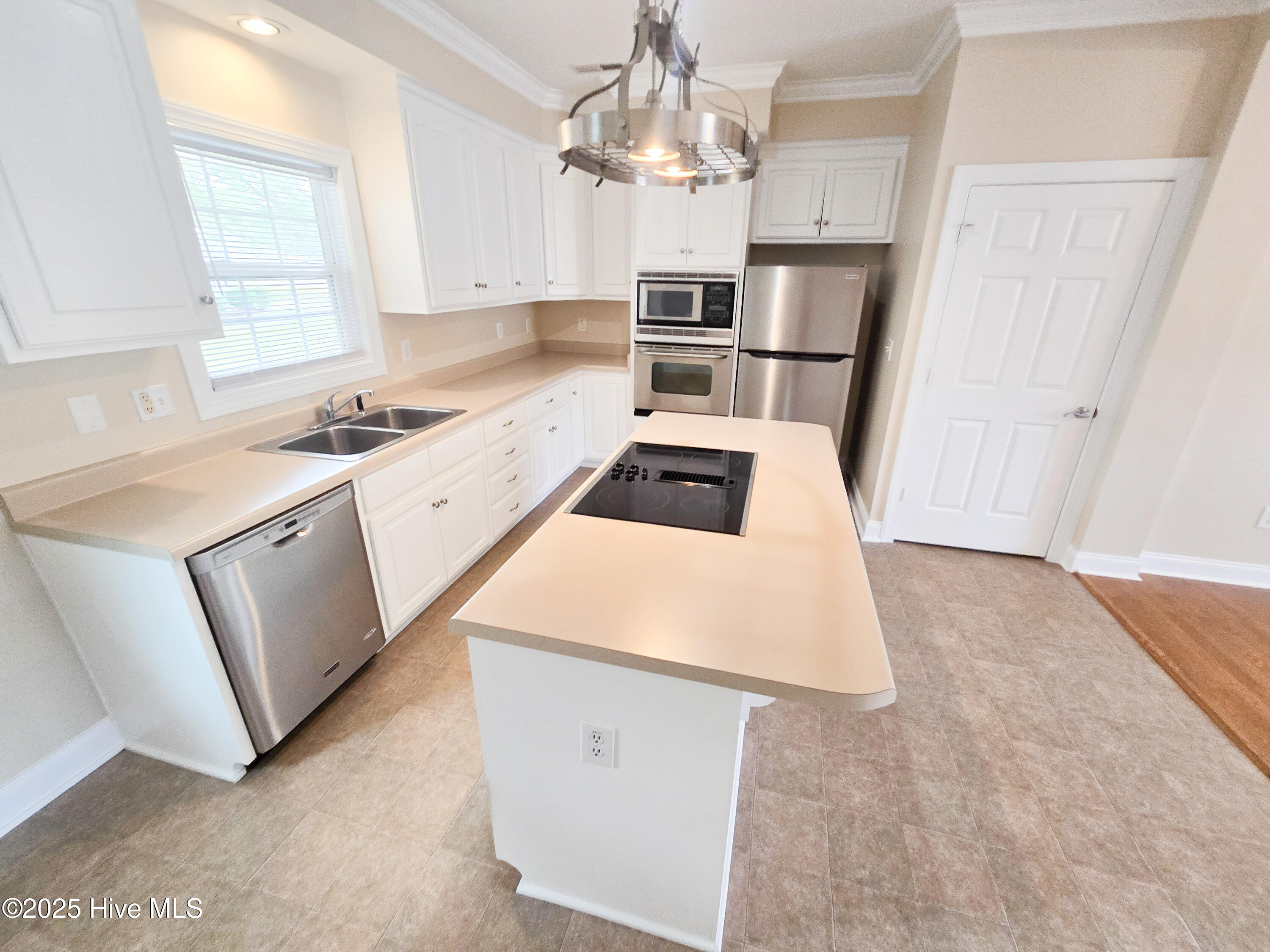 4 Schooner Drive, Swansboro, NC 28584 – photo 5: Kitchen