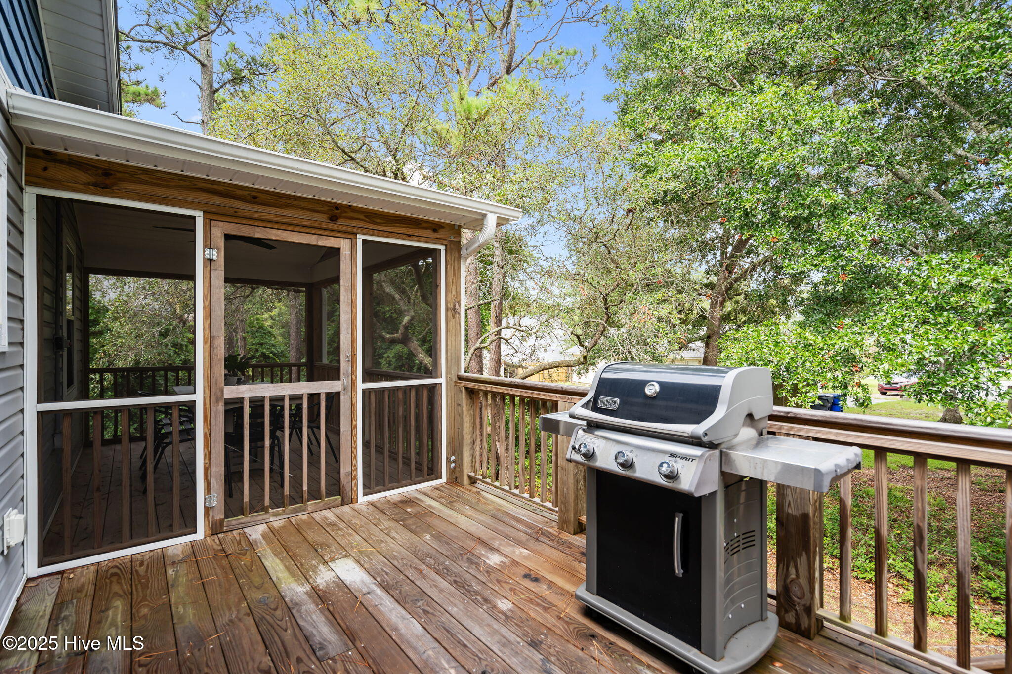 100523824 | Photo 51