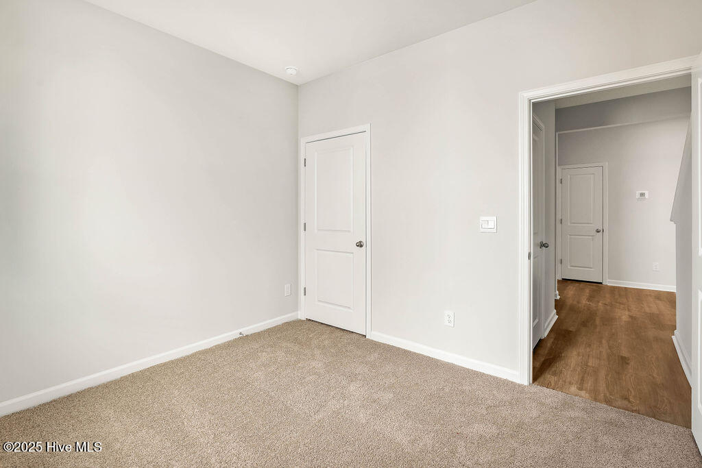 100528911 | Photo 23