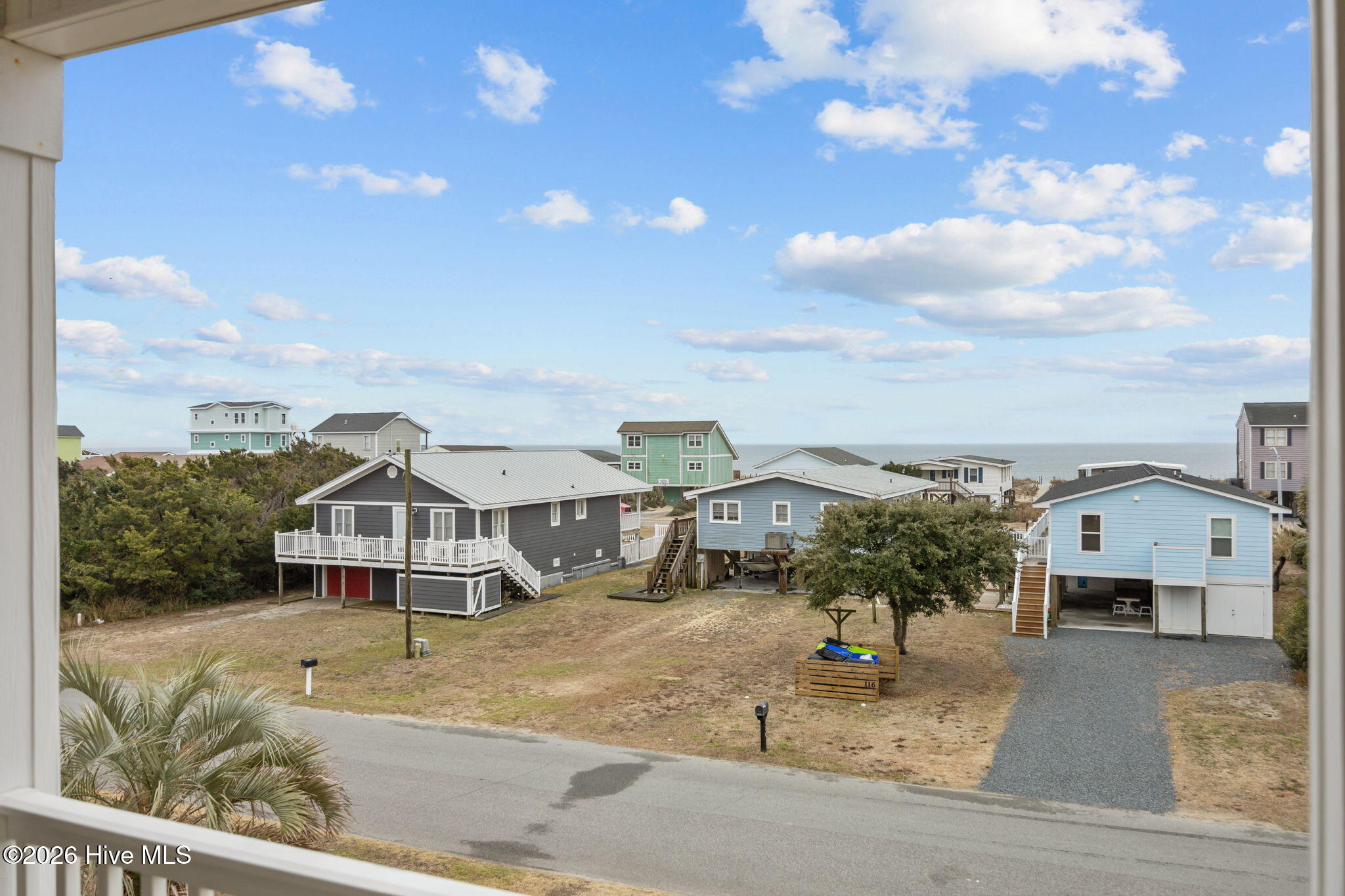 100553303 | Photo 60