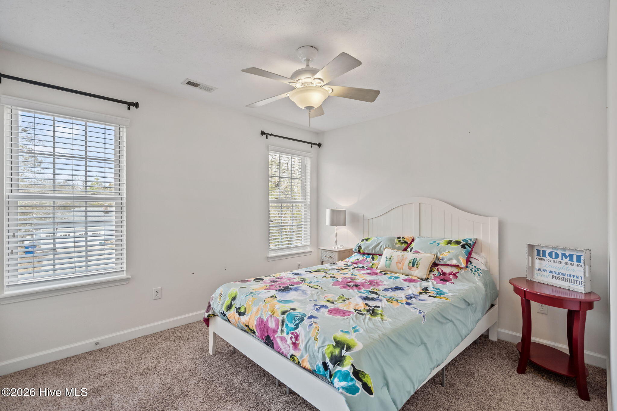 100558103 | Photo 30