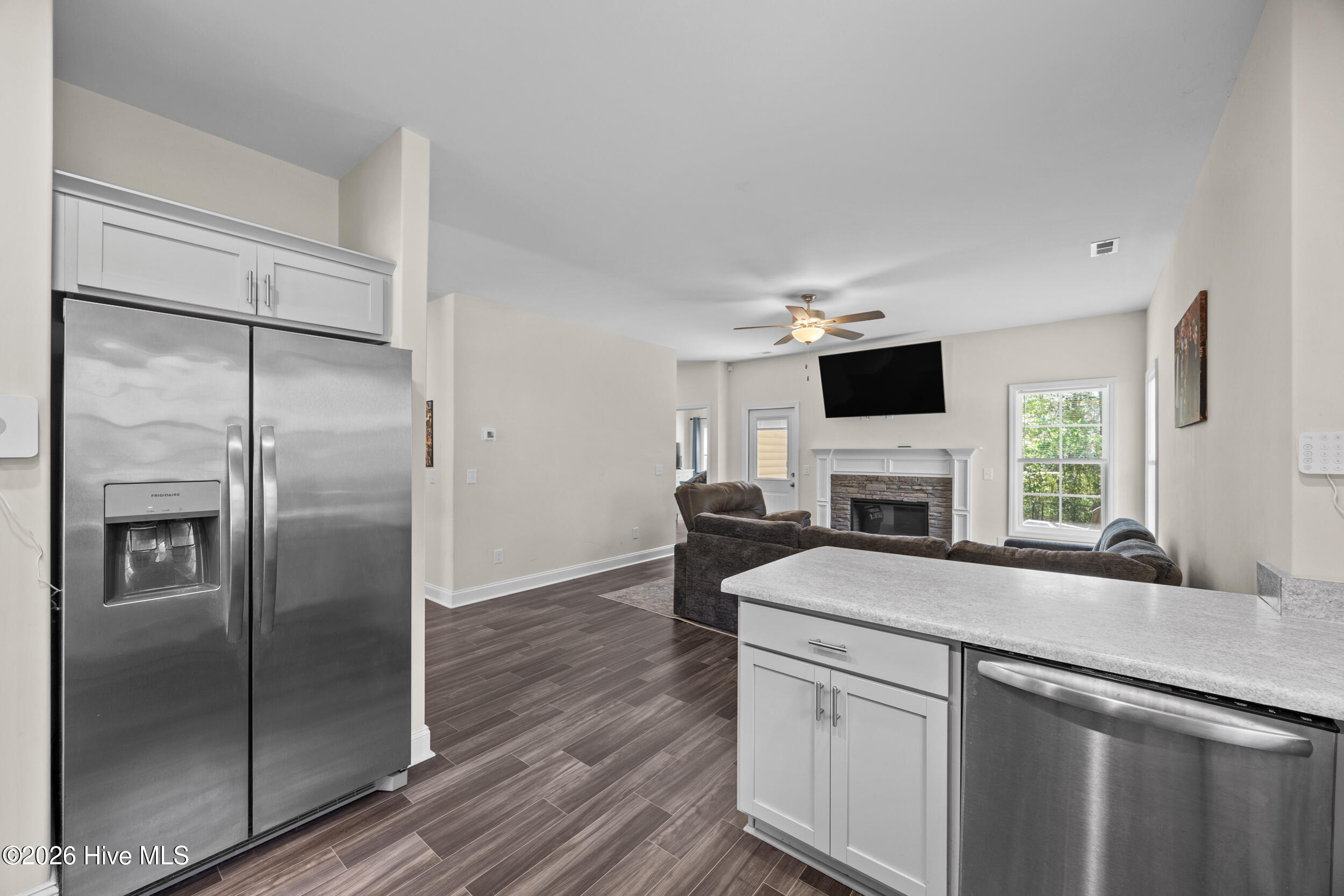 100566658 | Photo 11