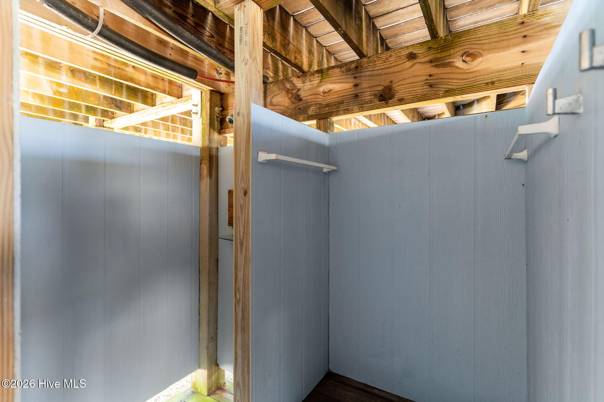 100552258 | Photo 49