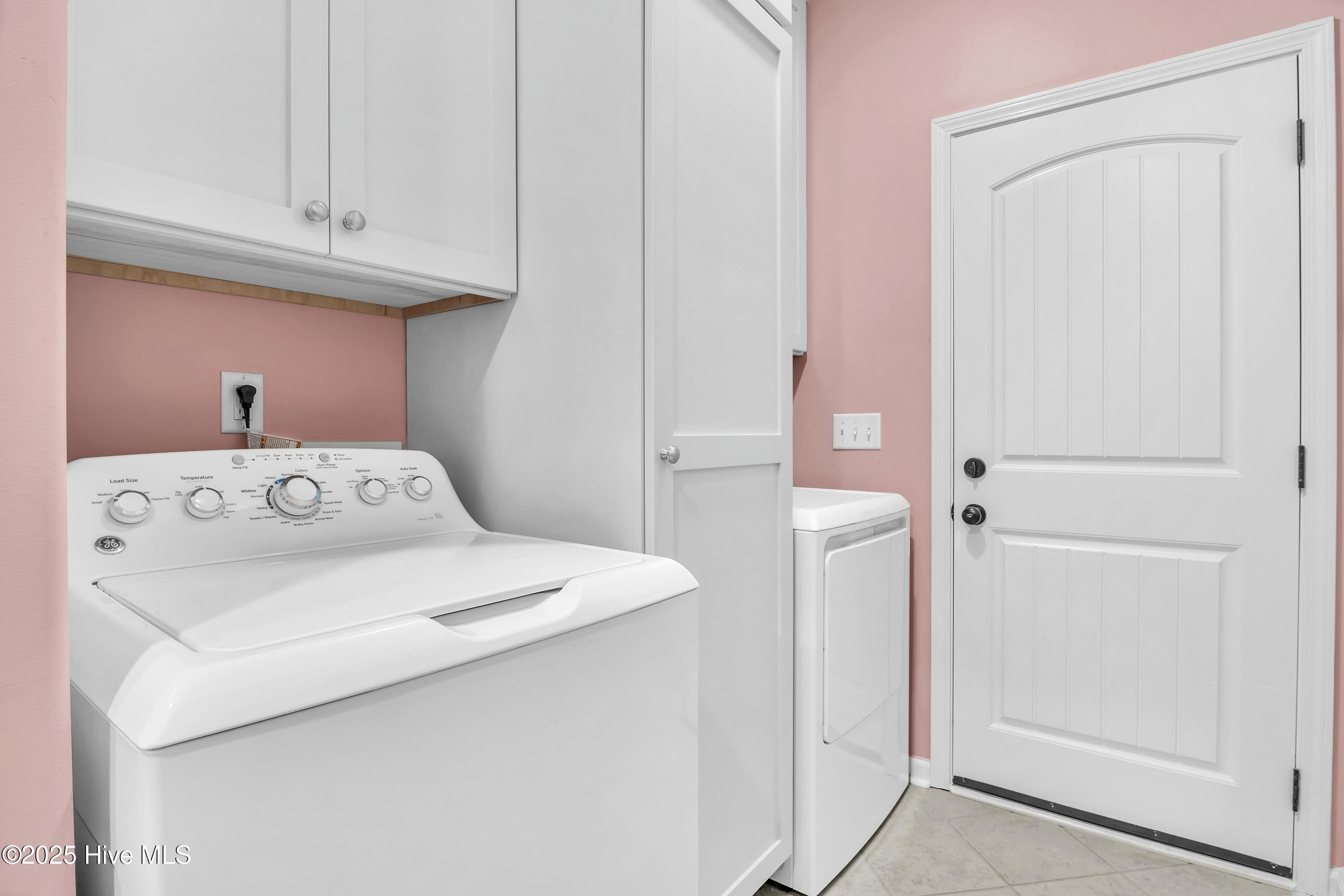 100489569 | Photo 19