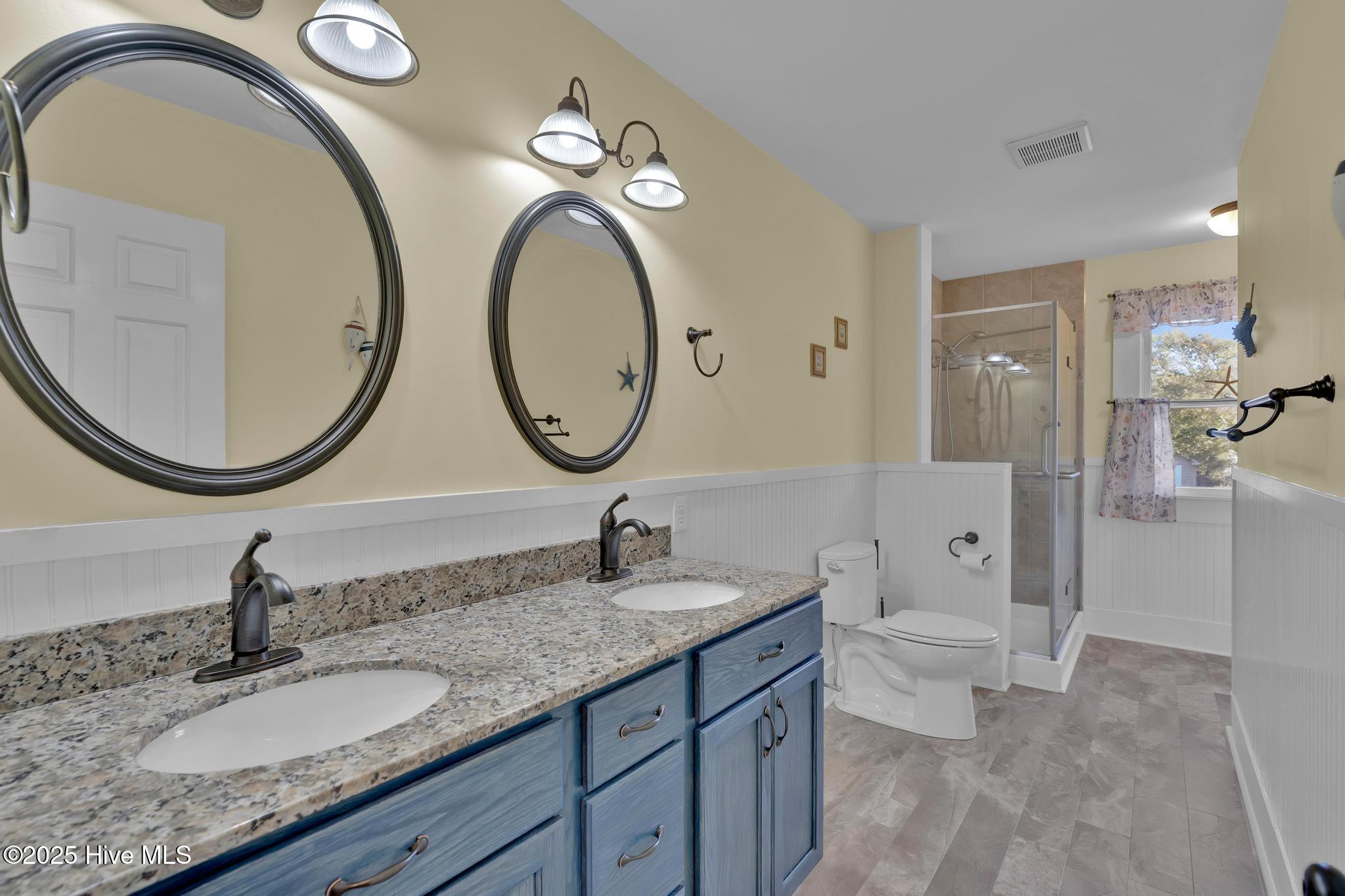 100541095 | Photo 32