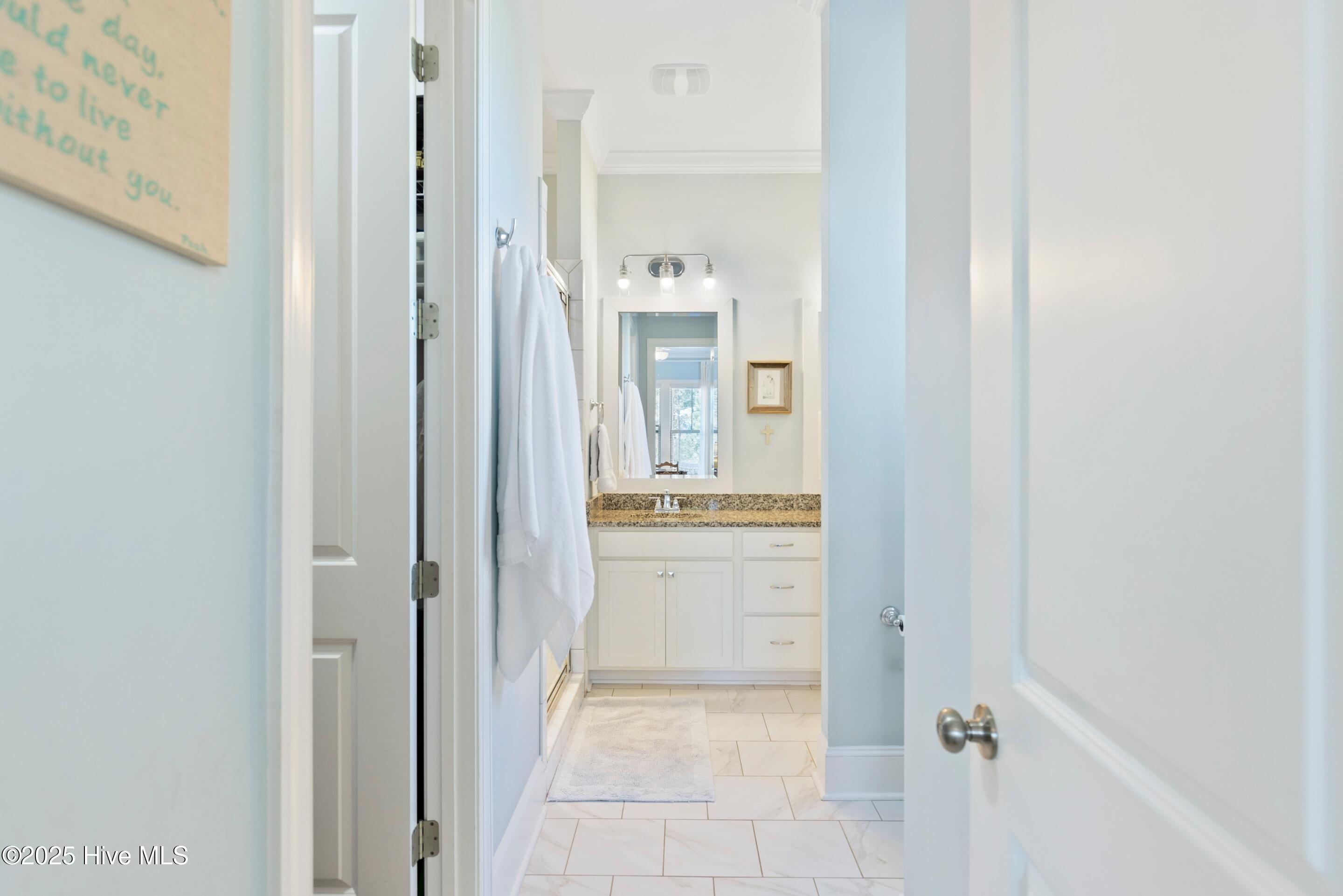 100536198 | Photo 39