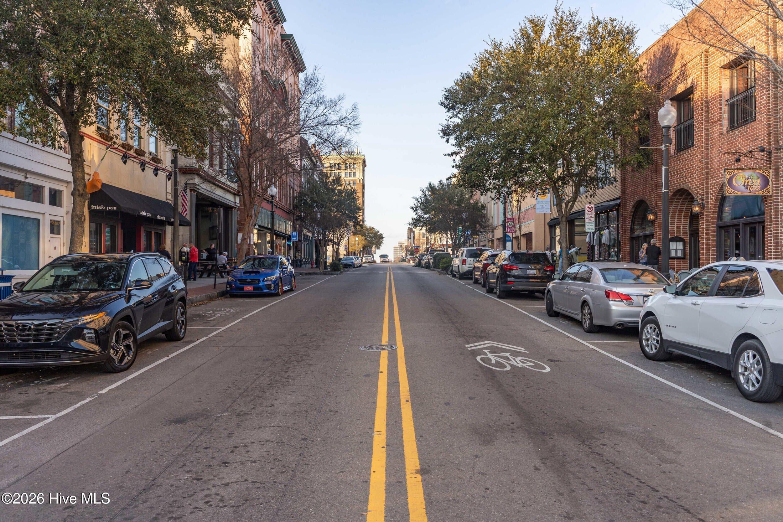 100551932 | Photo 38