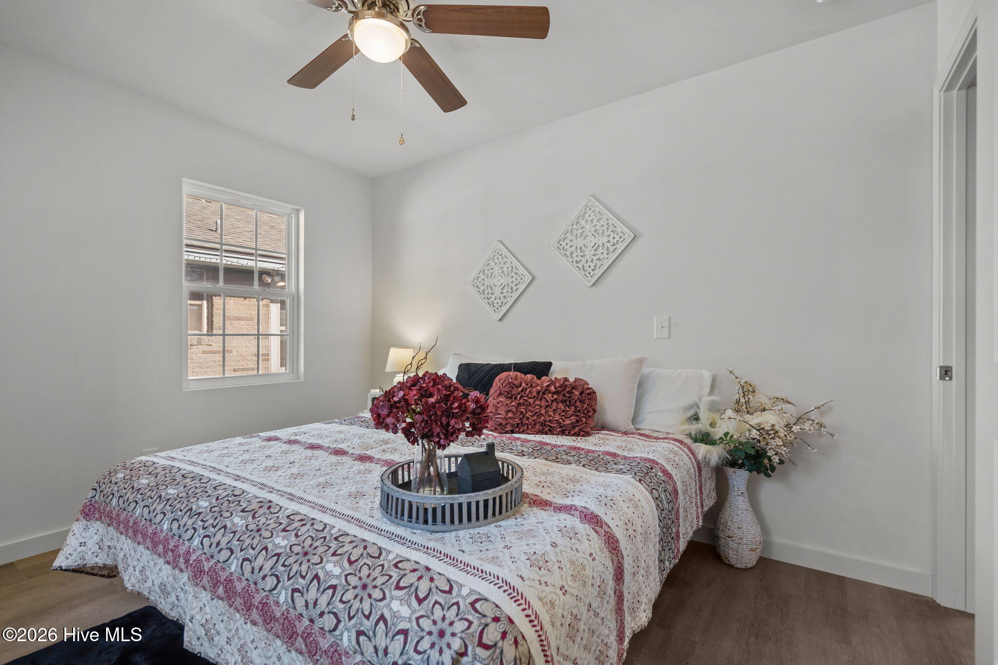 100550477 | Photo 21