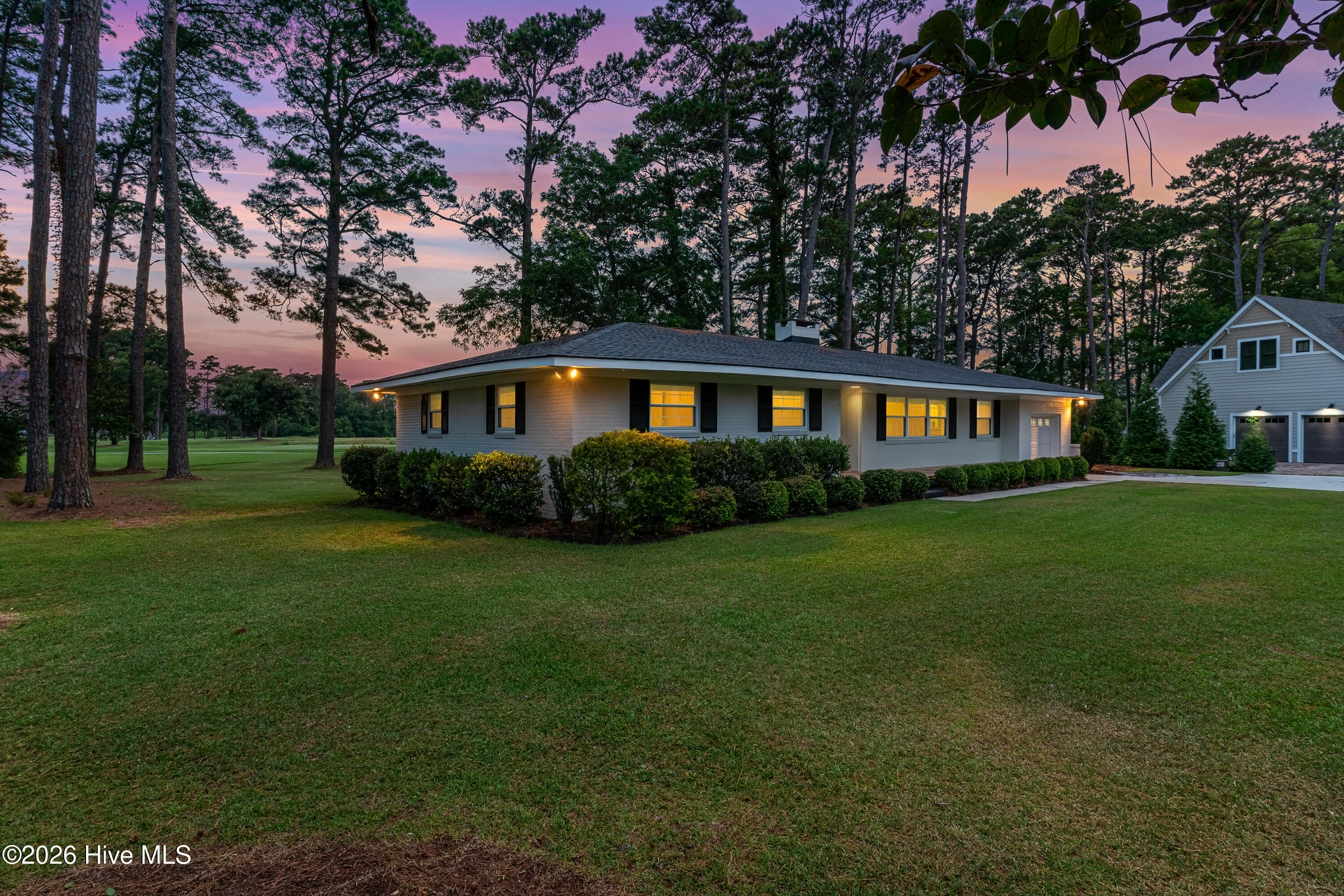 1705 River Drive,Morehead City