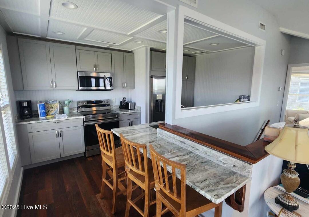 Newly renovated kitchen with all new appliances, granite counters, soft close cabinets, pantry, and more!