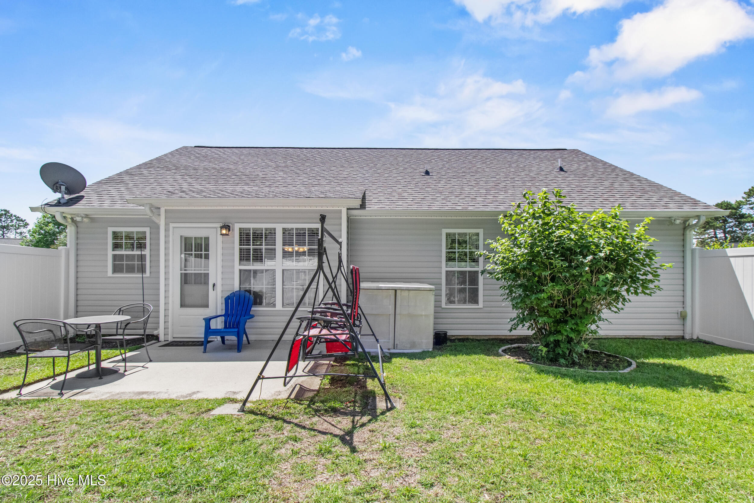 100559196 | Photo 17