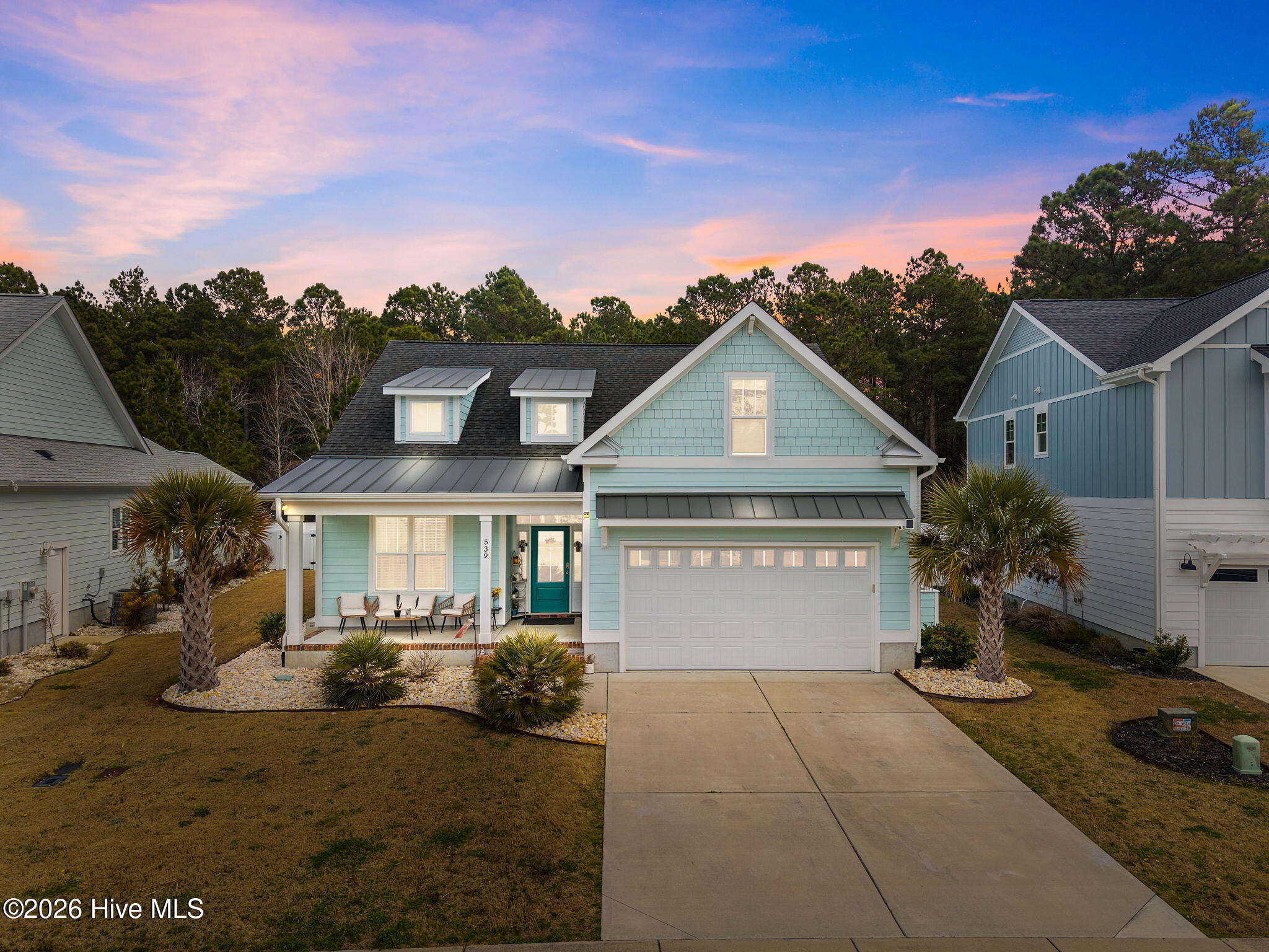 100556932 | Photo 53