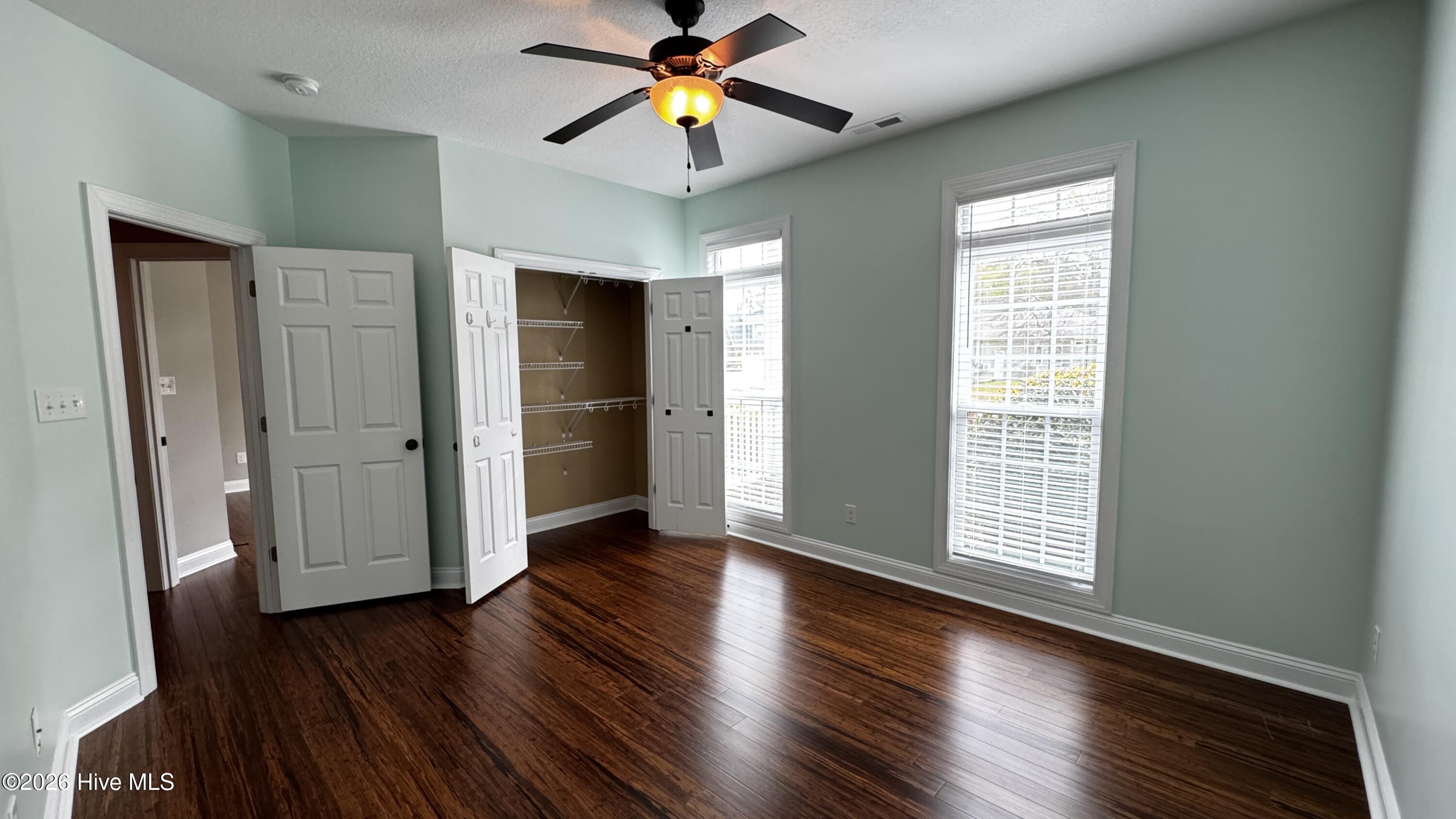 100565264 | Photo 12