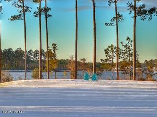 71 Jayne Point, Oriental, NC, 28571