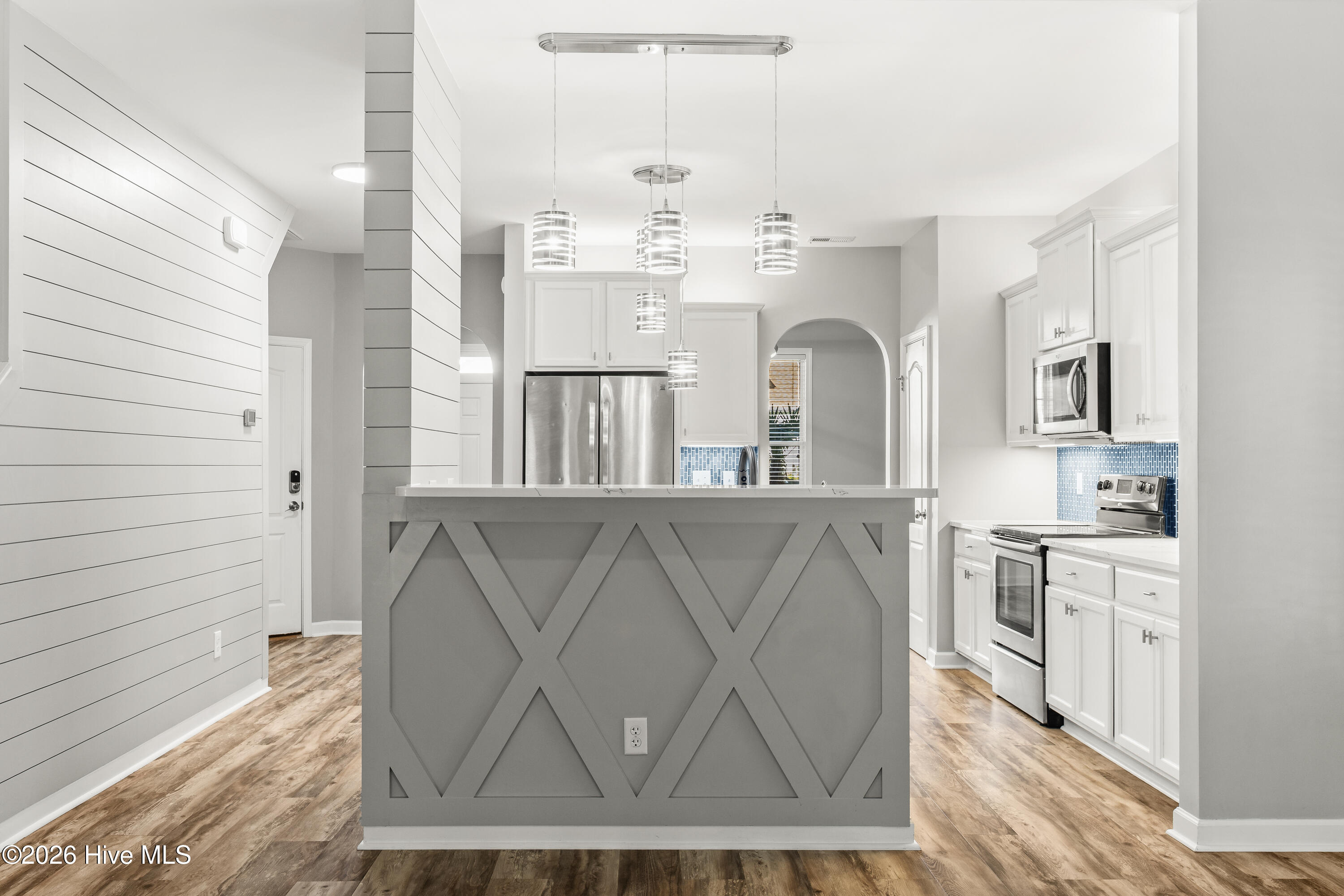 100551493 | Photo 15