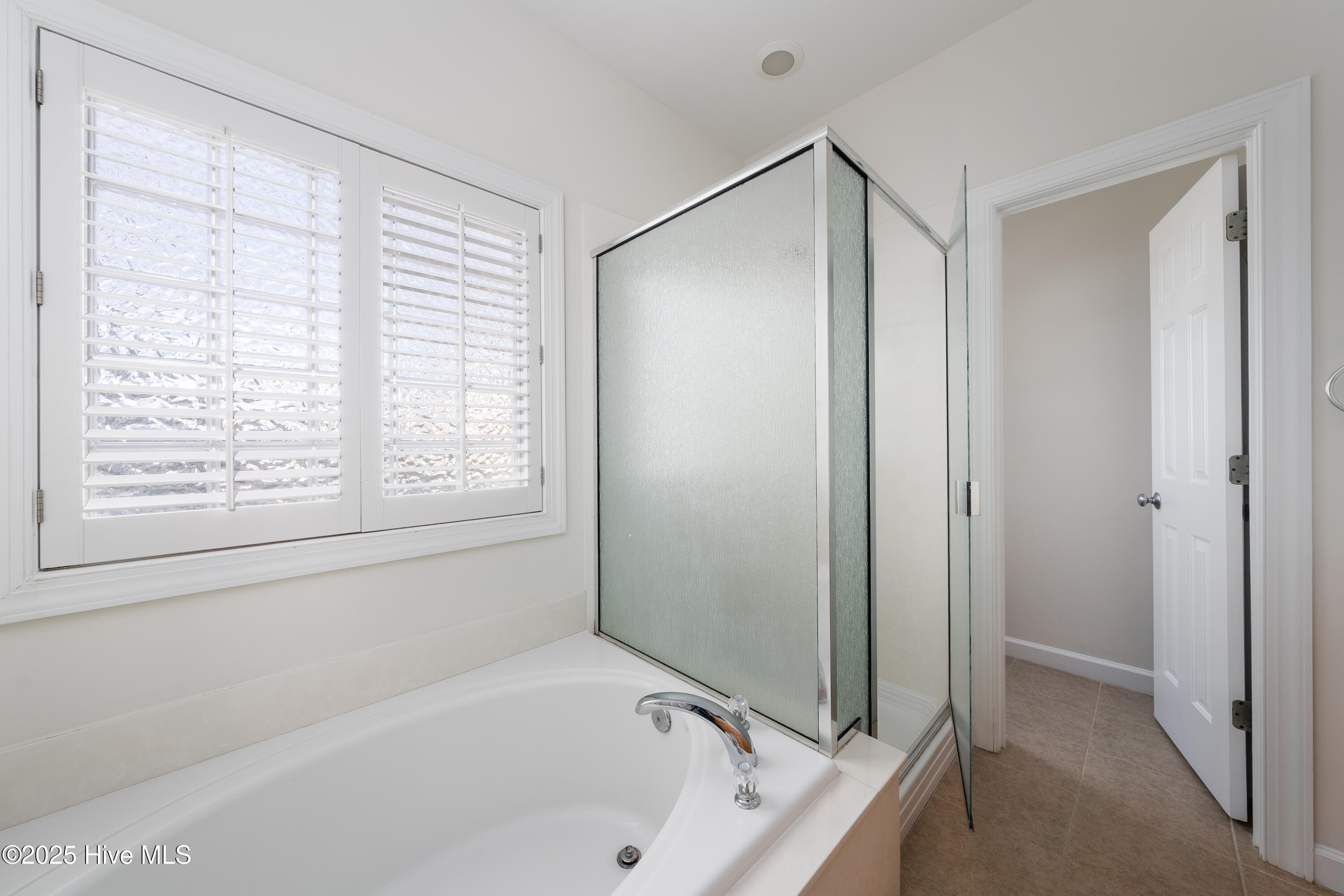 100497692 | Photo 26