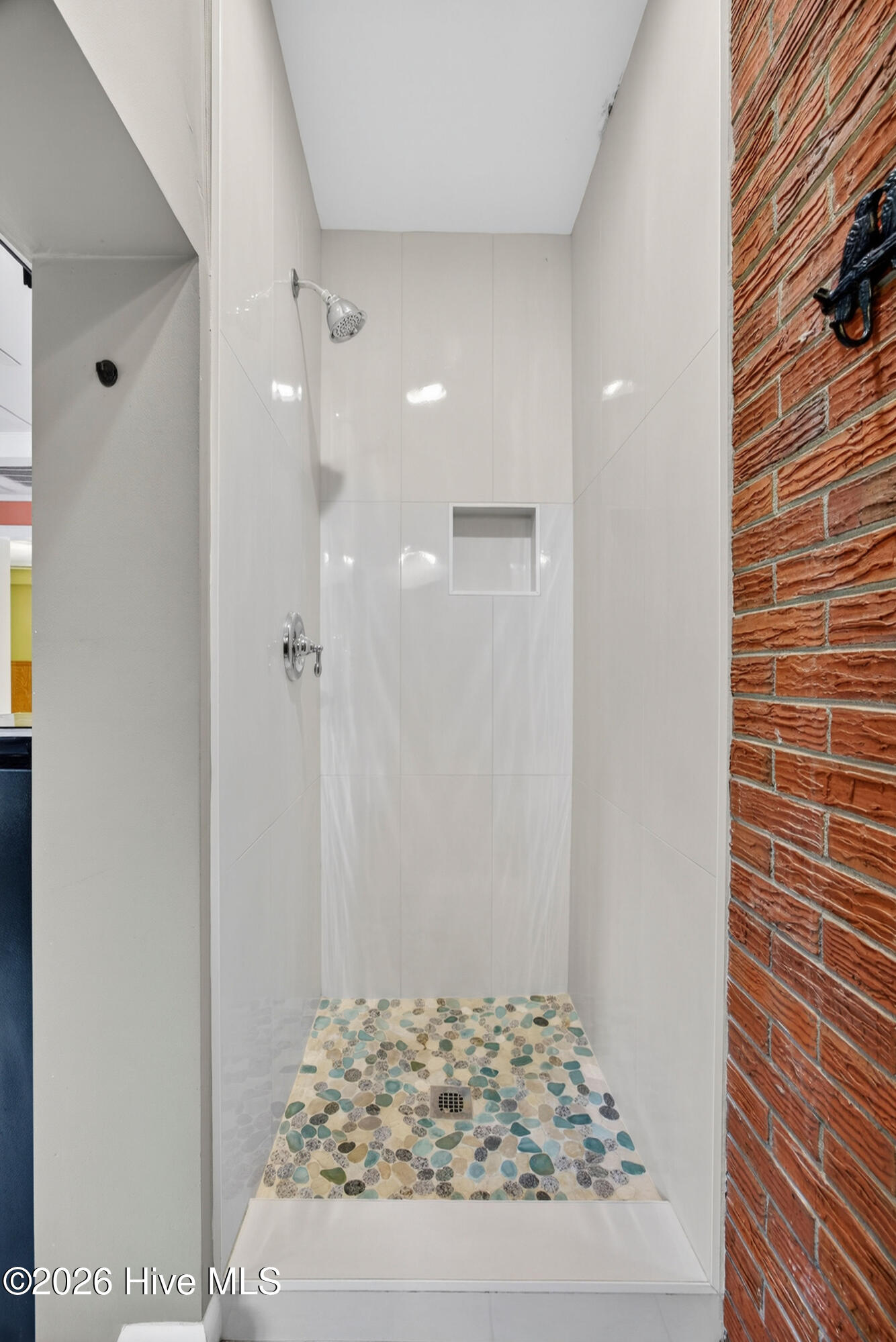 100557140 | Photo 37