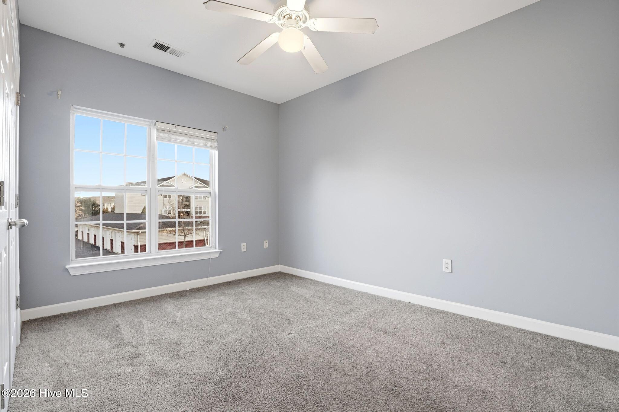 100559771 | Photo 25