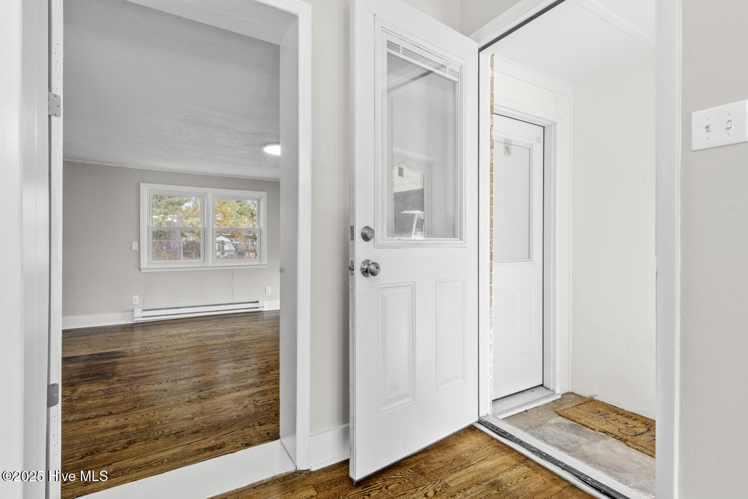 100542112 | Photo 20